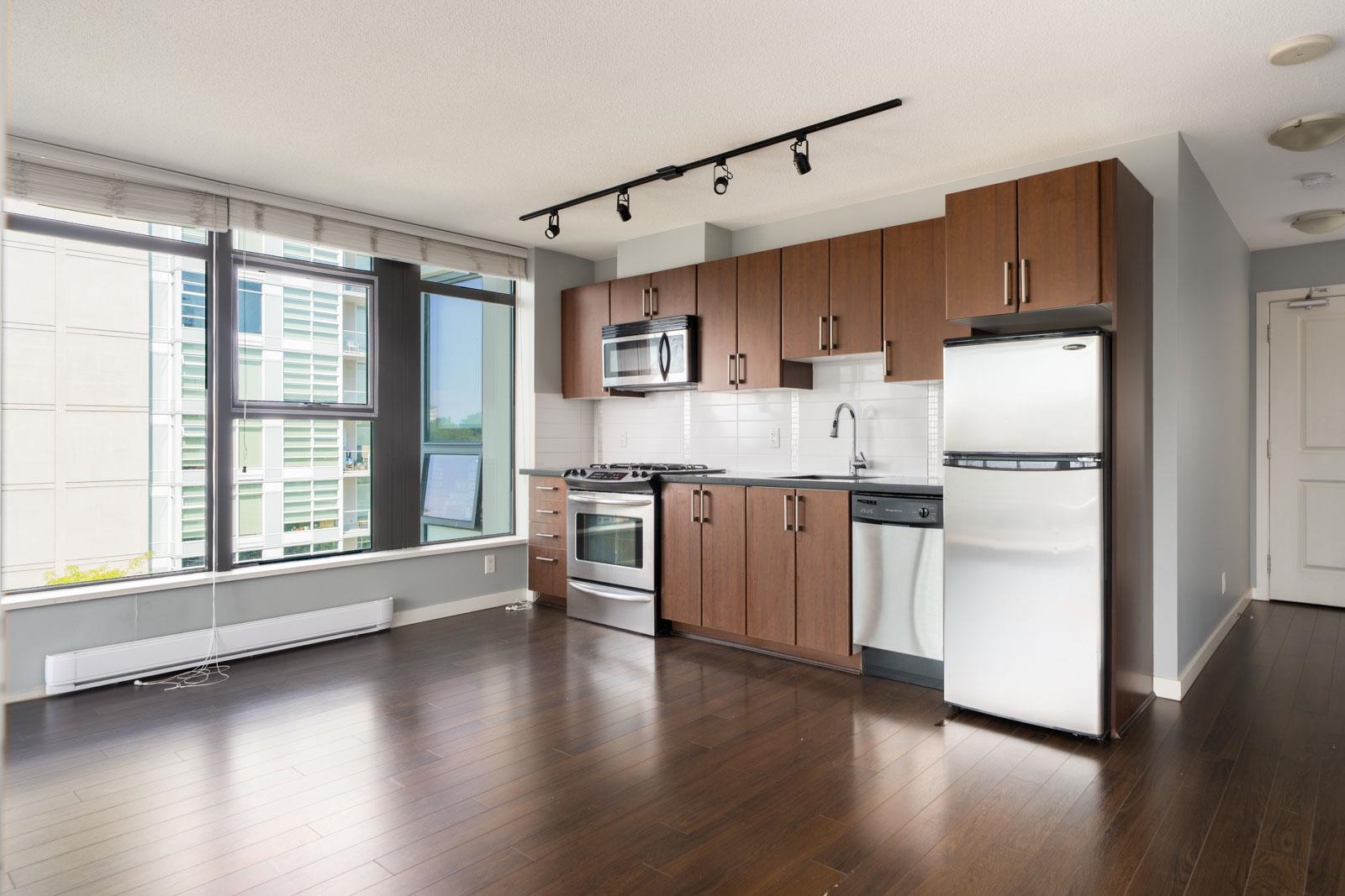 803 1068 Broadway  - MLS&reg; # R3145727