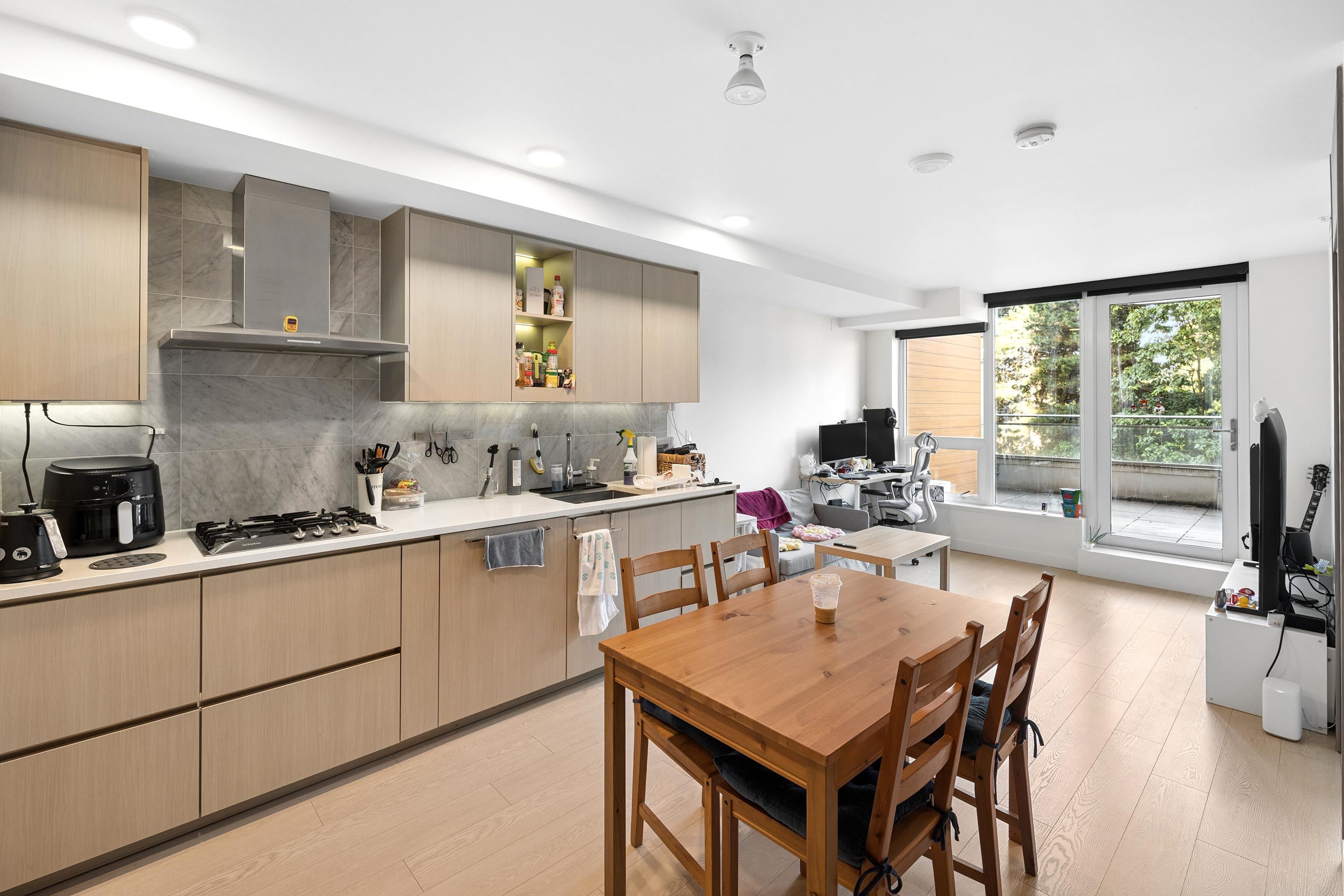 512 433 Marine Drive - MLS&reg; # R3146001