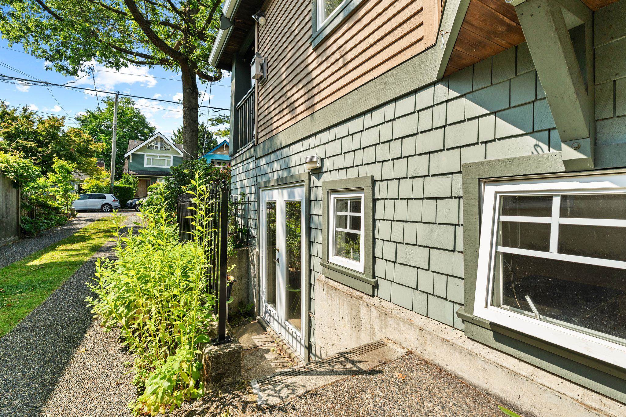  3027 7th Avenue - MLS&reg; # R3146709