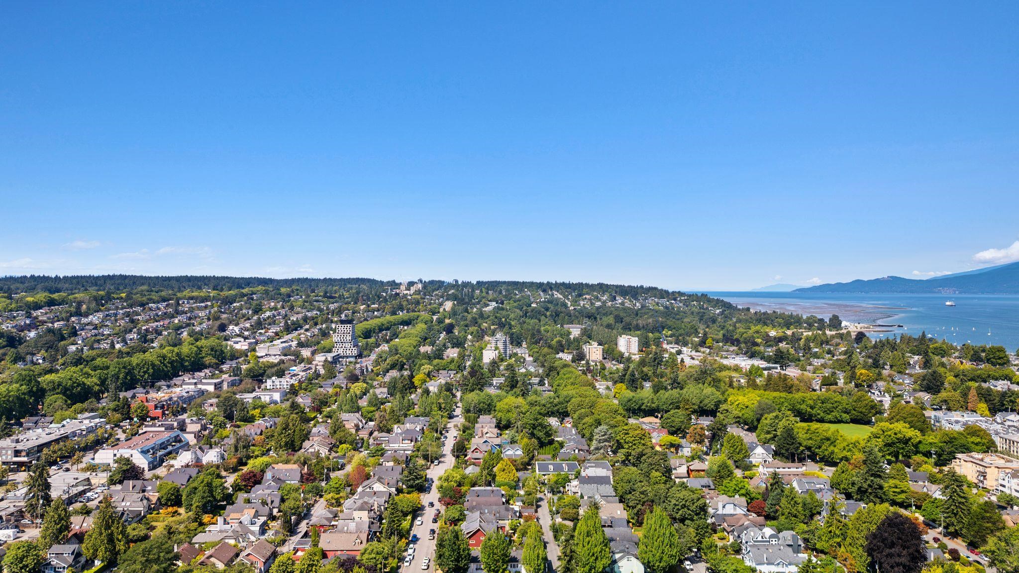  3027 7th Avenue - MLS&reg; # R3146709