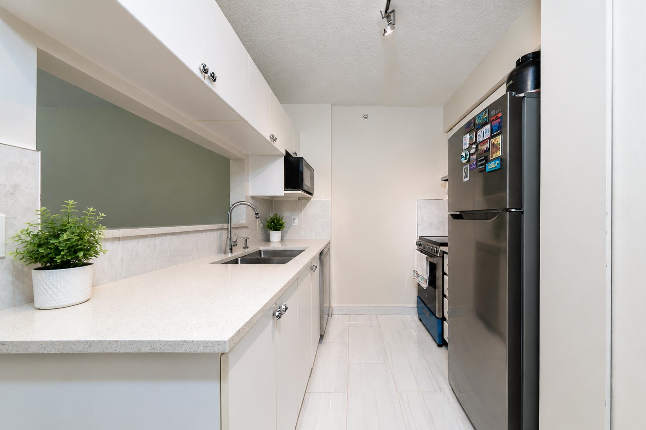 305 3489 Ascot Place - MLS&reg; # R3146808