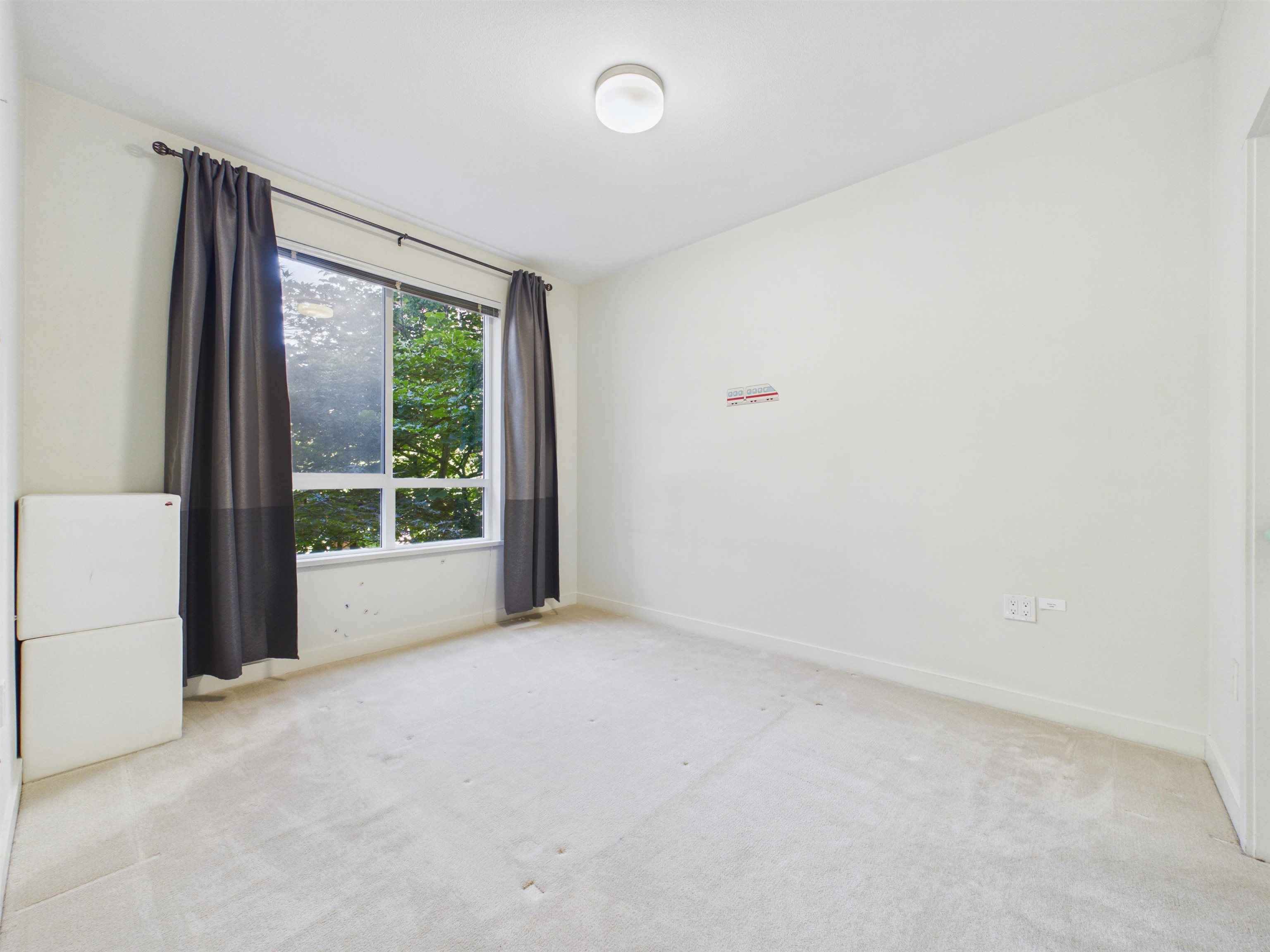 213 5983 Gray Avenue - MLS&reg; # R3147347
