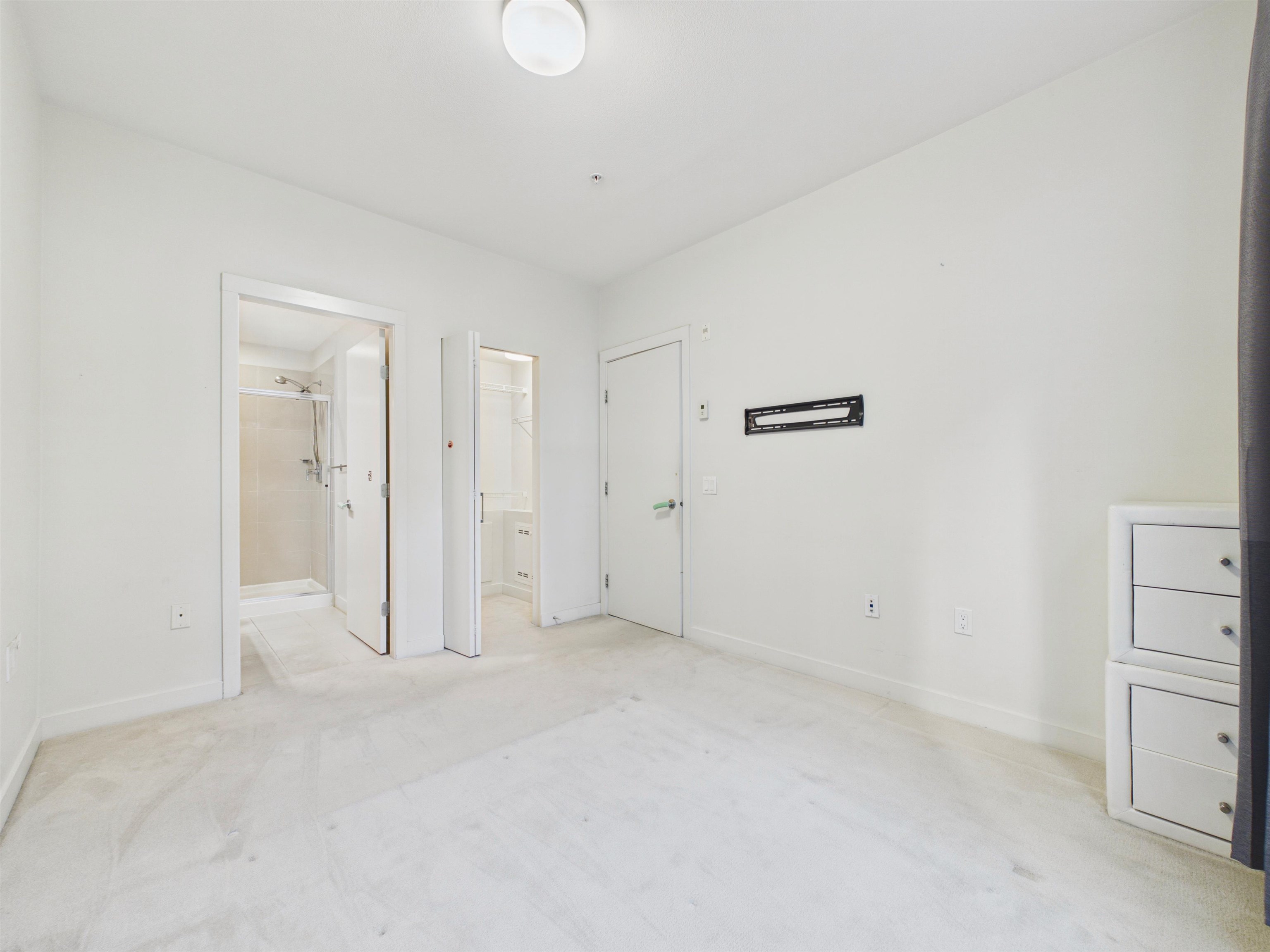 213 5983 Gray Avenue - MLS&reg; # R3147347