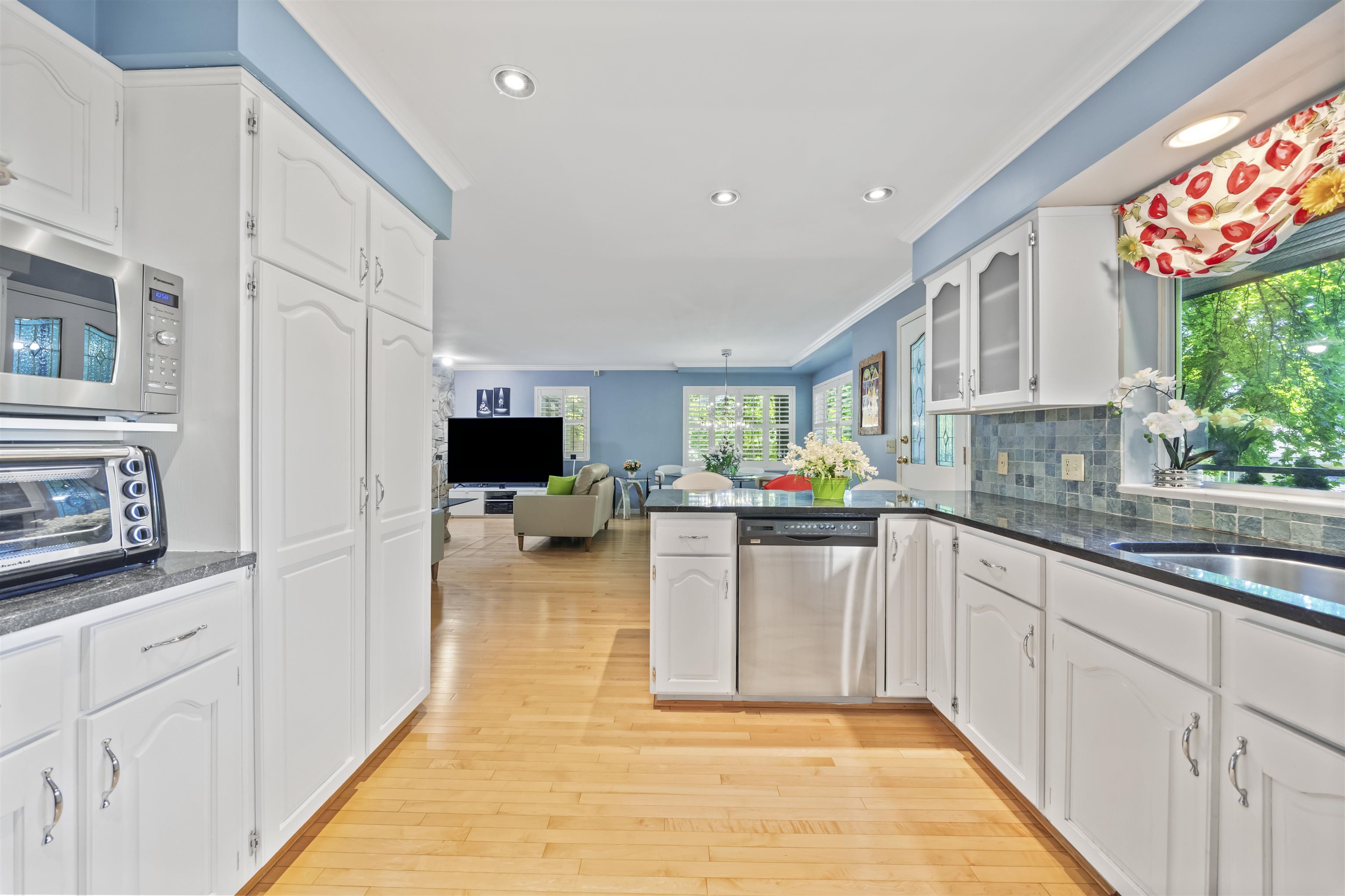  2445 Mowat Place - MLS&reg; # R3147965