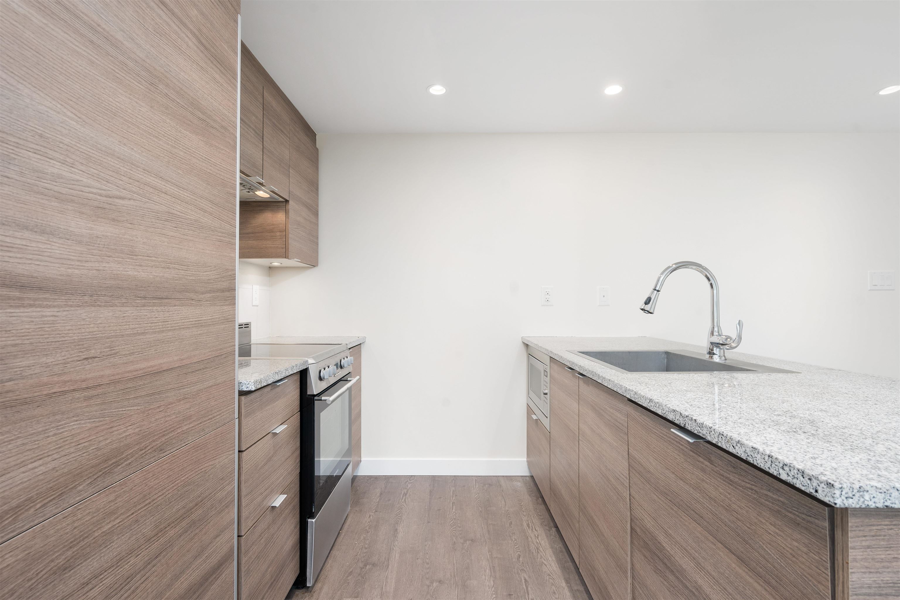 1107 488 Marine Drive - MLS&reg; # R3148744