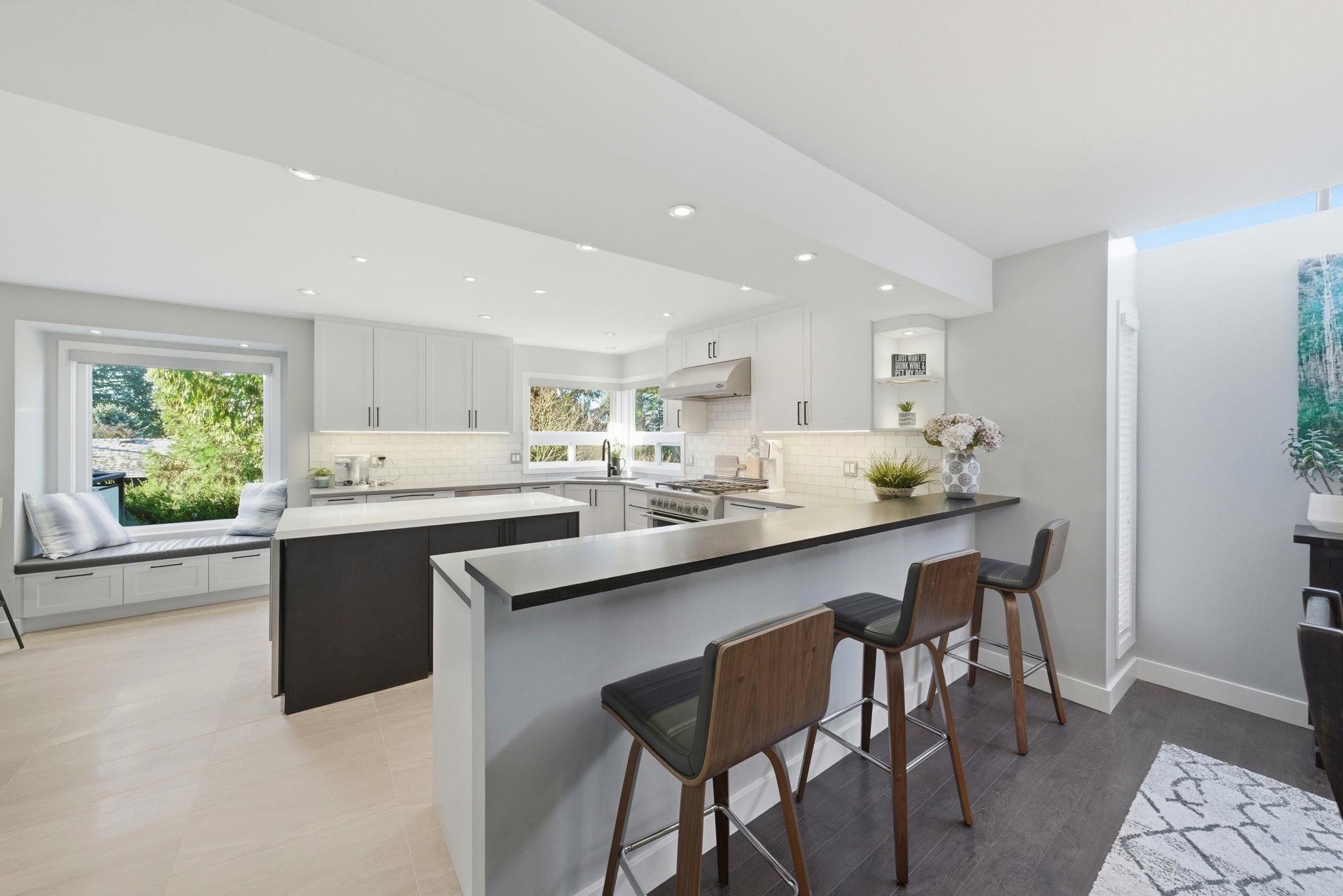  2023 Hill Drive - MLS&reg; # R3148869