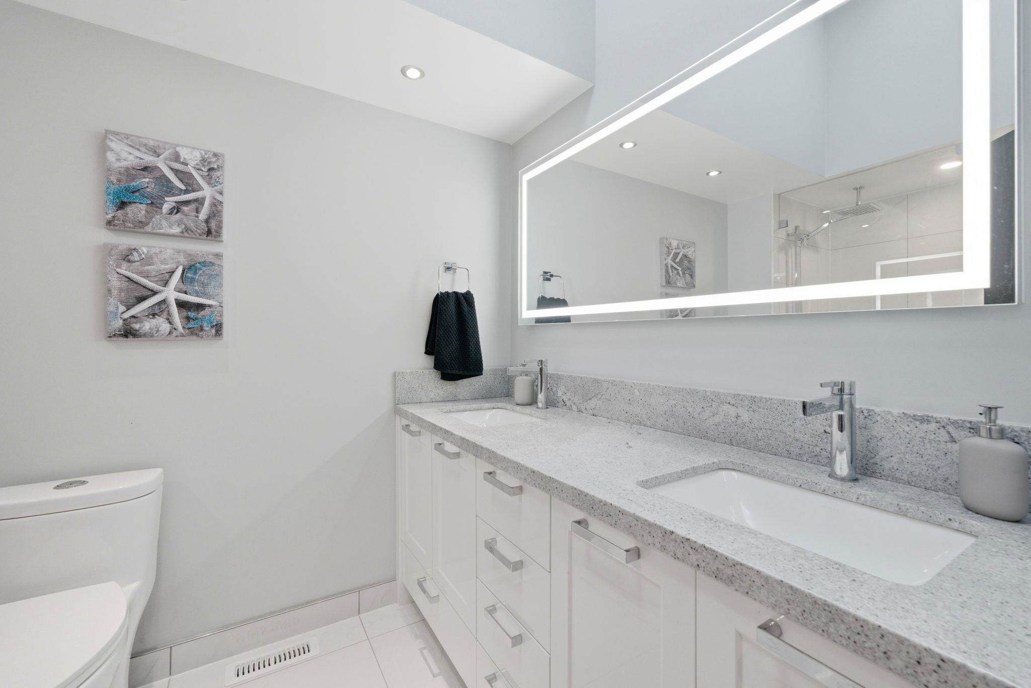  2023 Hill Drive - MLS&reg; # R3148869
