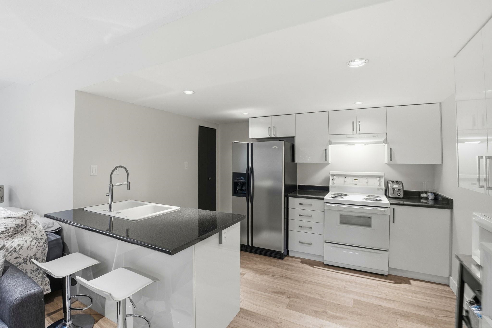  2023 Hill Drive - MLS&reg; # R3148869
