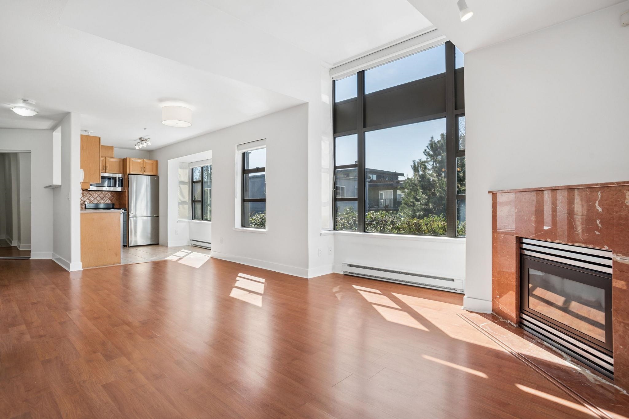 305 2119 Yew Street - MLS&reg; # R3149072