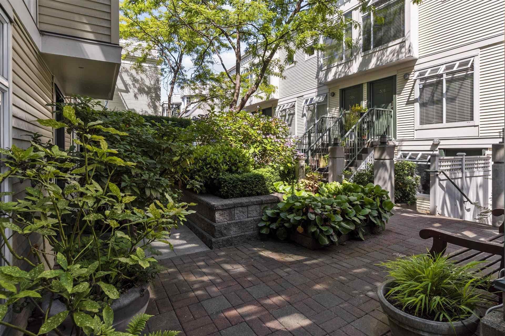 404 3727 10th Avenue - MLS&reg; # R3149355