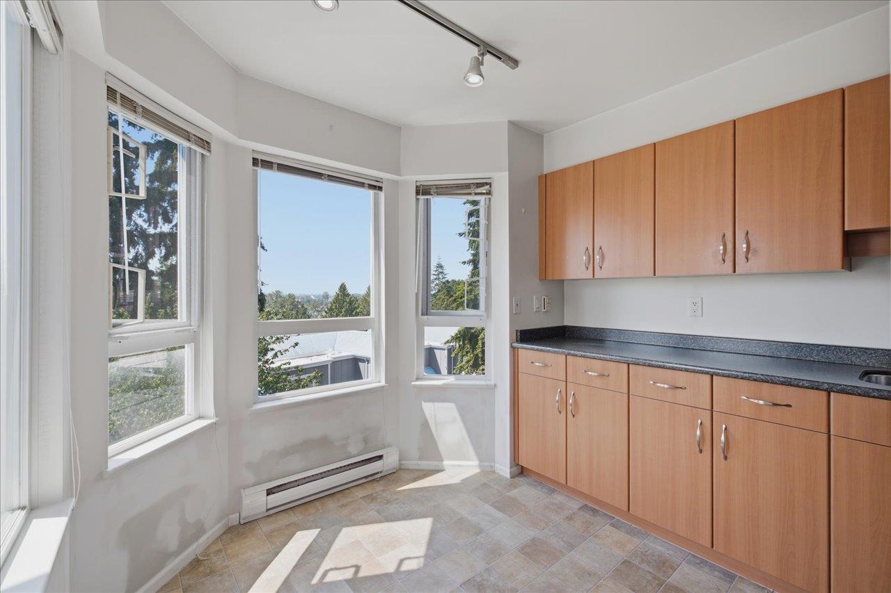 303 2250 Marine Drive - MLS&reg; # R3149470