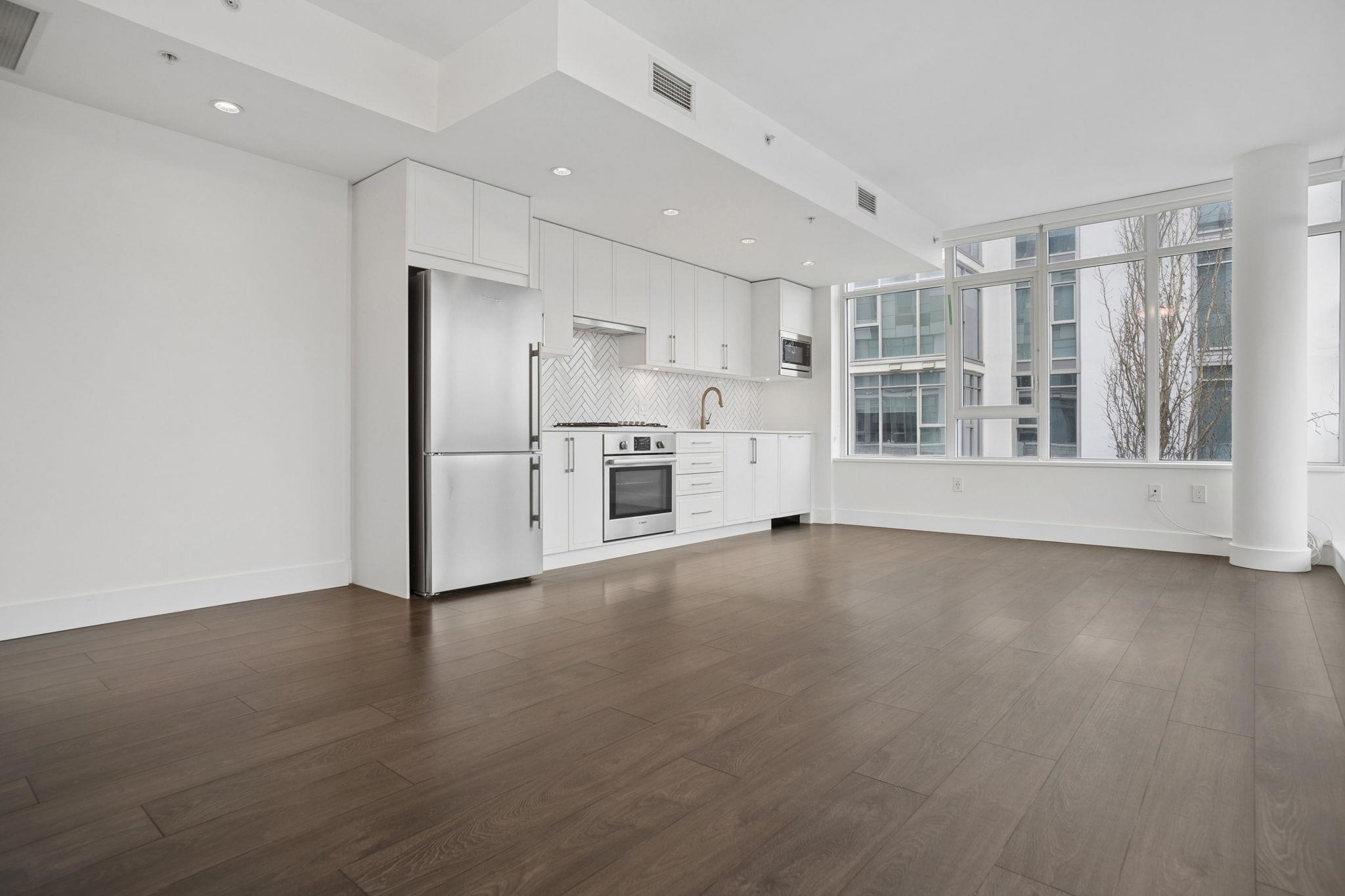 302 2455 Kingsway  - MLS&reg; # R3150943