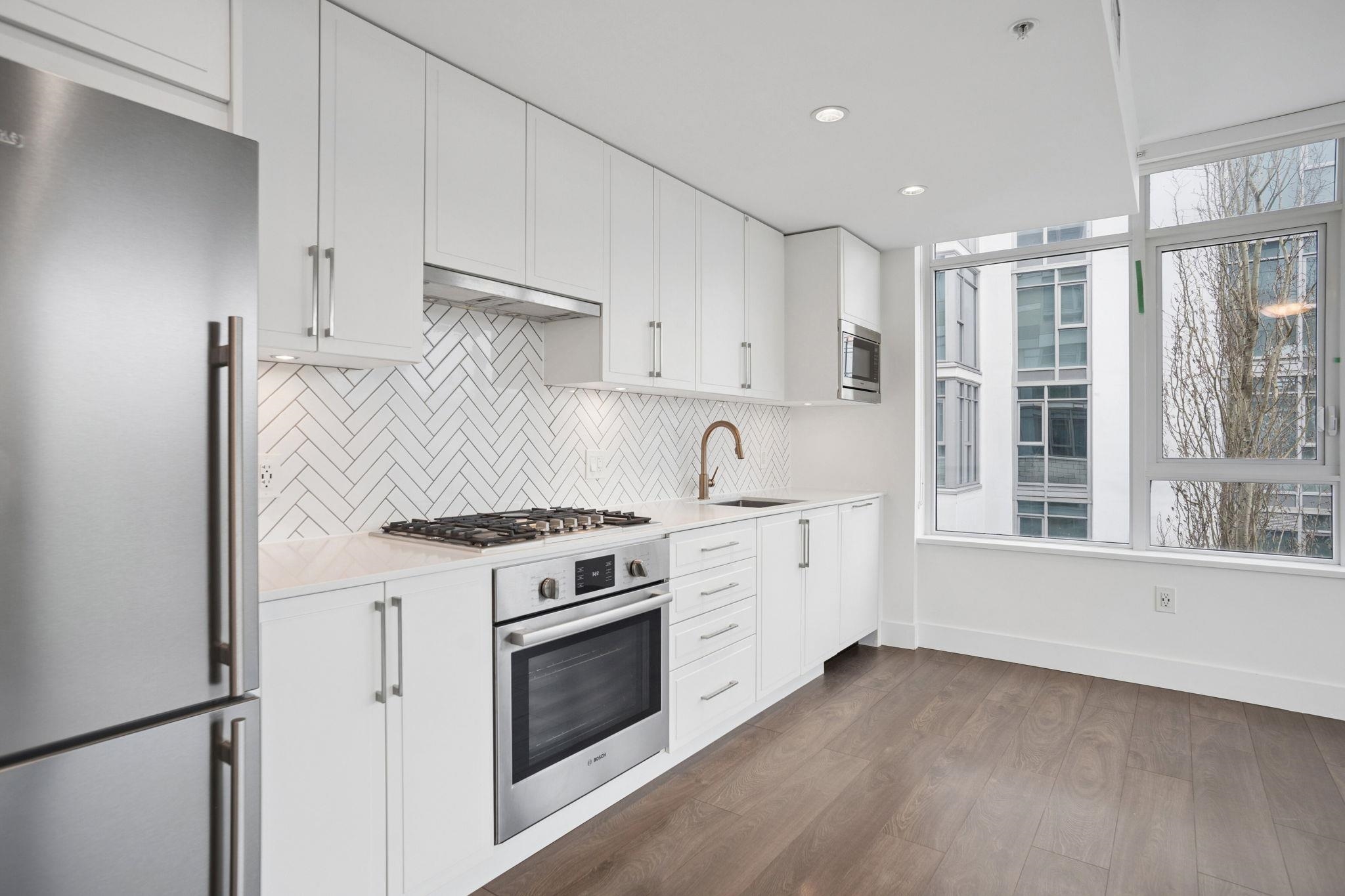 302 2455 Kingsway  - MLS&reg; # R3150943