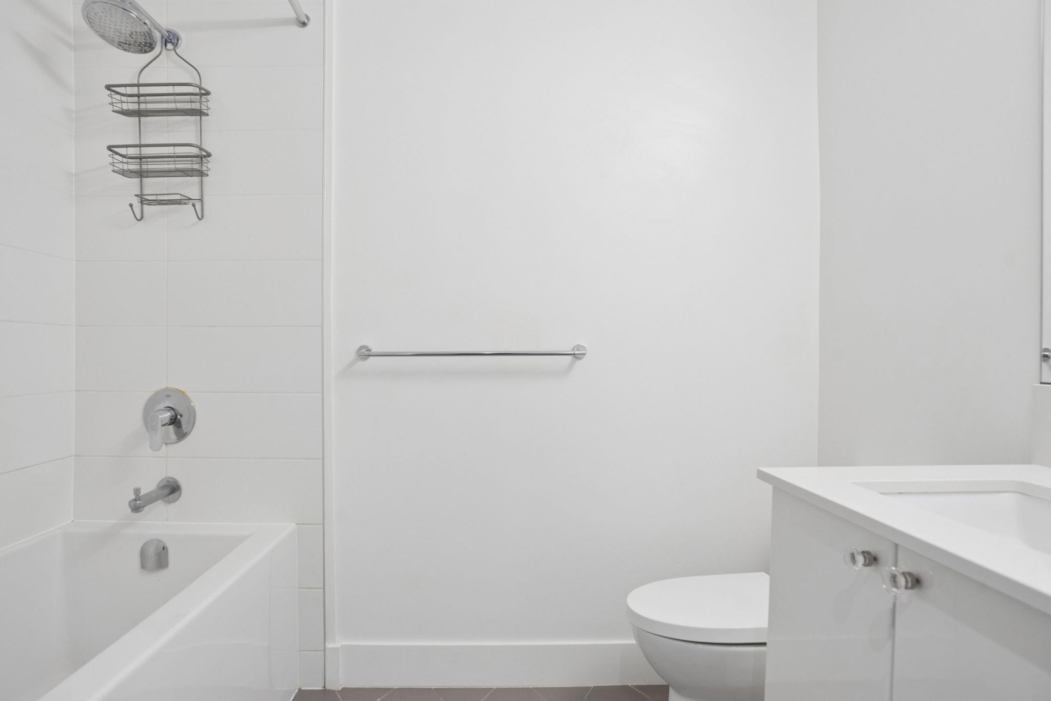 302 2455 Kingsway  - MLS&reg; # R3150943