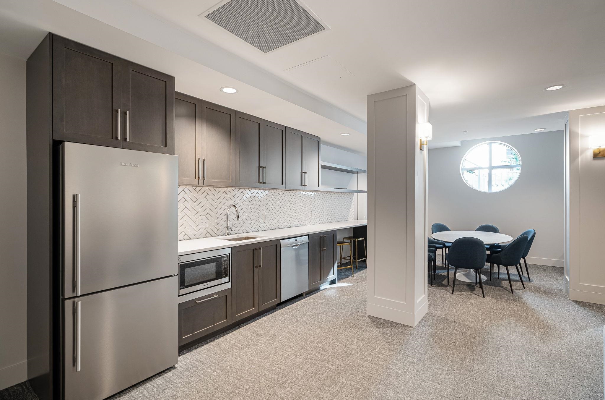302 2455 Kingsway  - MLS&reg; # R3150943