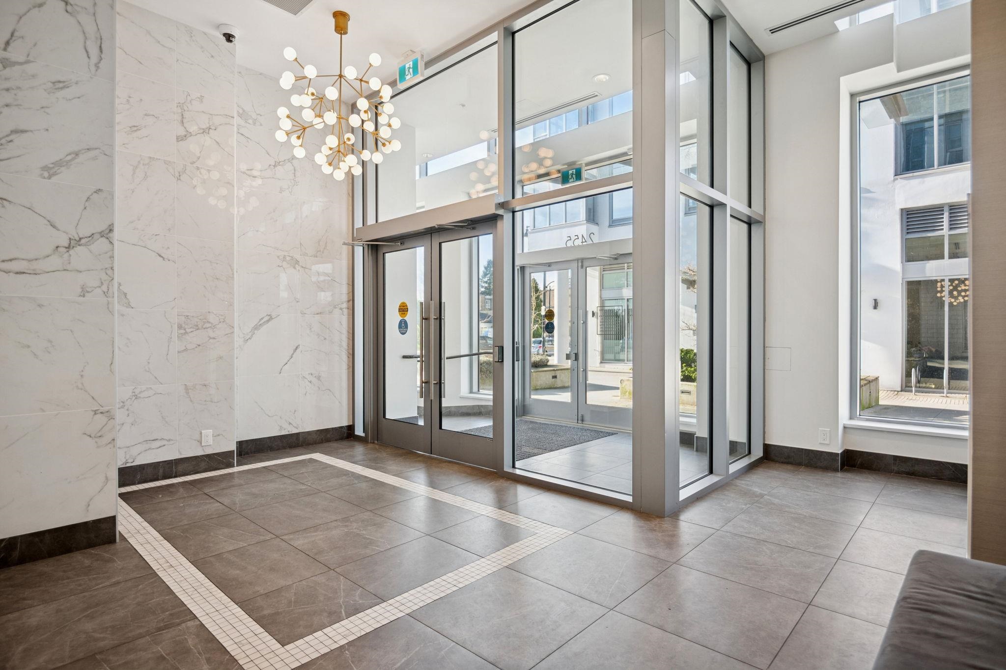 302 2455 Kingsway  - MLS&reg; # R3150943