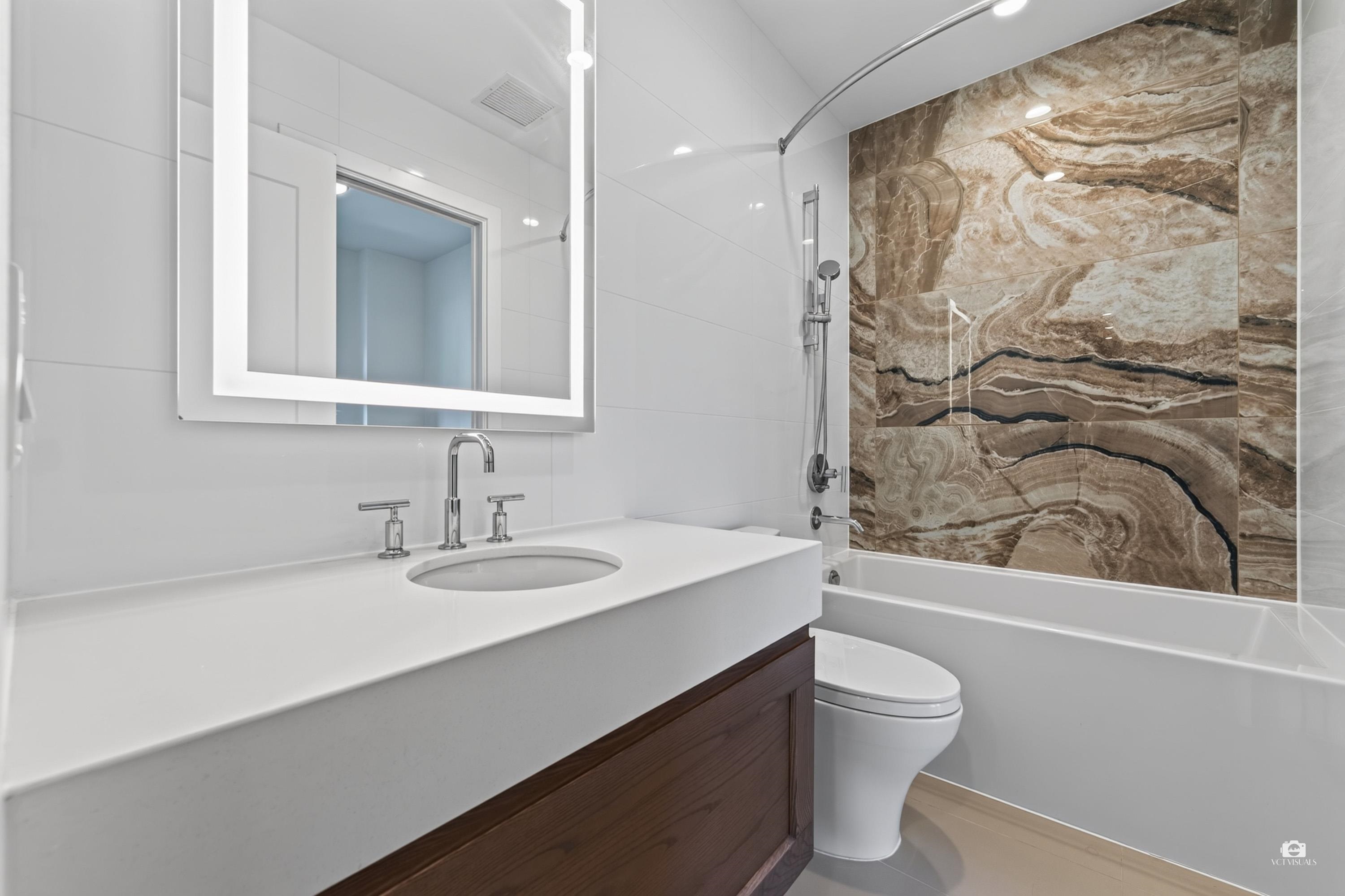 401 5681 Birney Avenue - MLS&reg; # R3151293