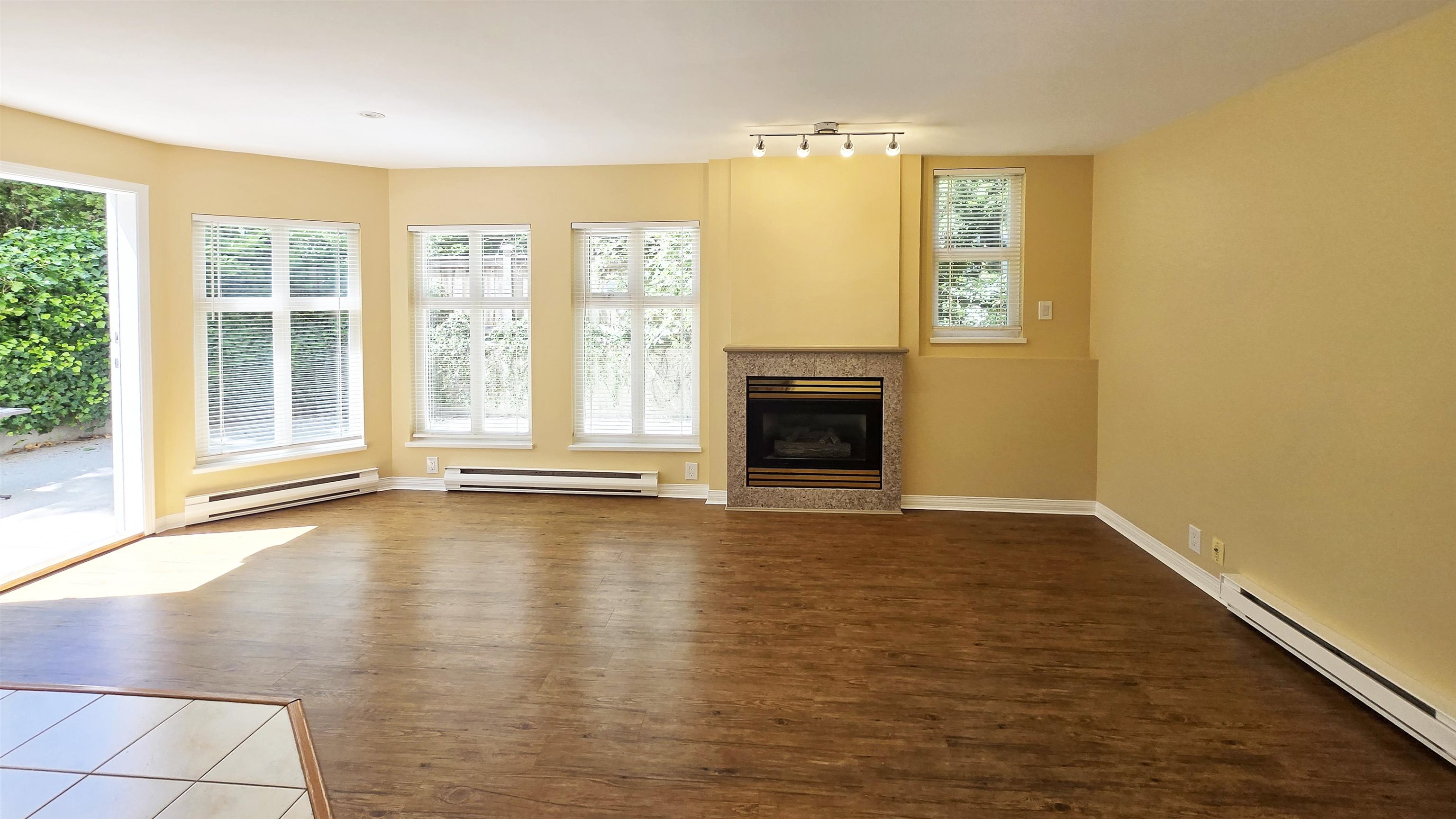 101 1099 71st Avenue - MLS&reg; # R3151564