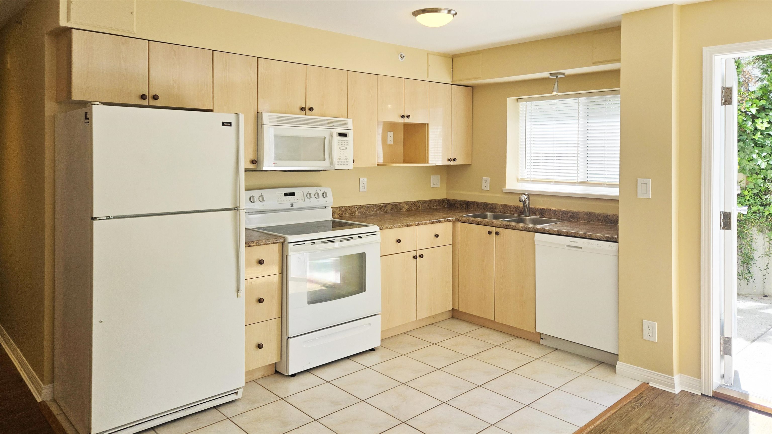 101 1099 71st Avenue - MLS&reg; # R3151564