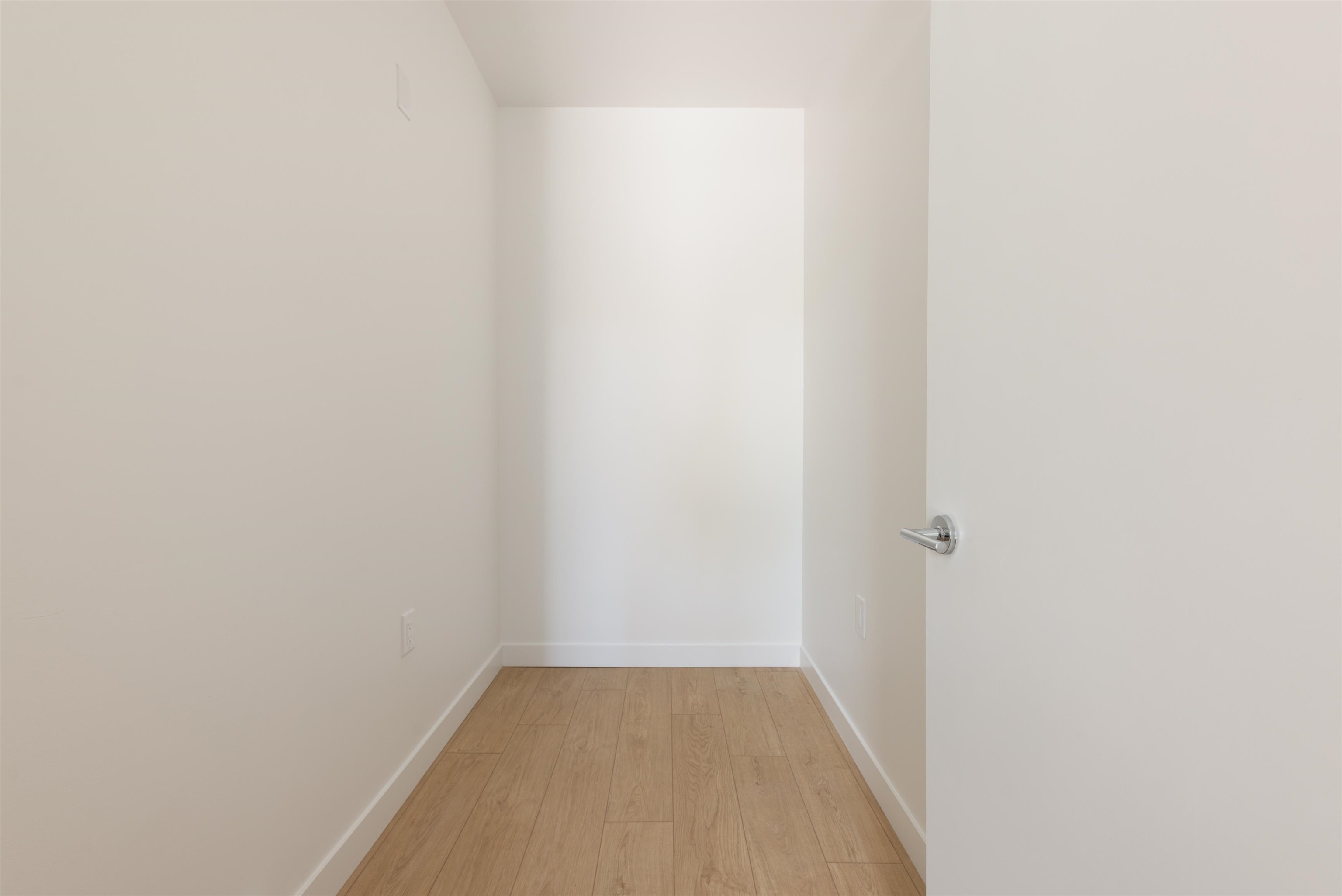  2407 Grandview Highway - MLS&reg; # R3151691