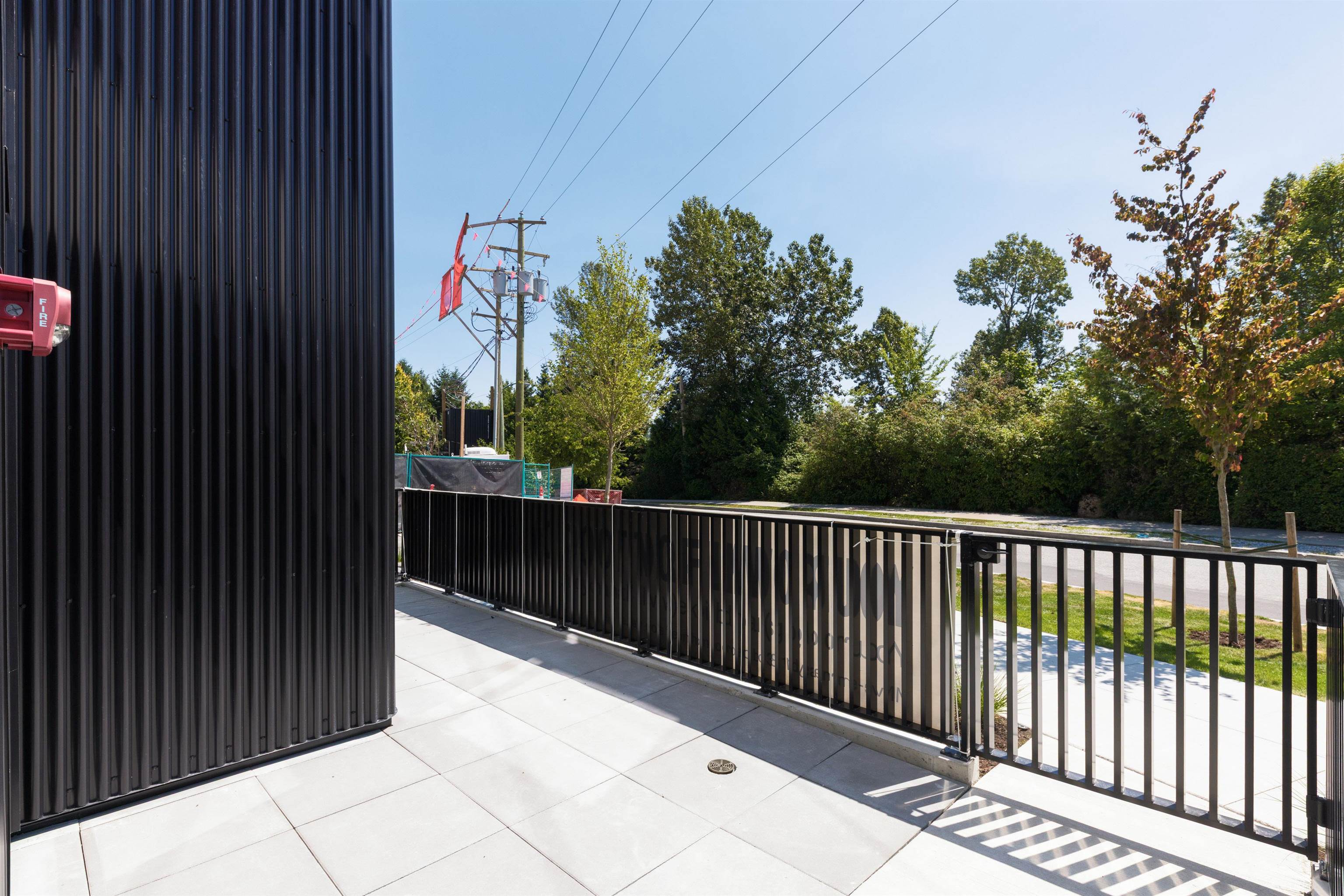  2407 Grandview Highway - MLS&reg; # R3151691