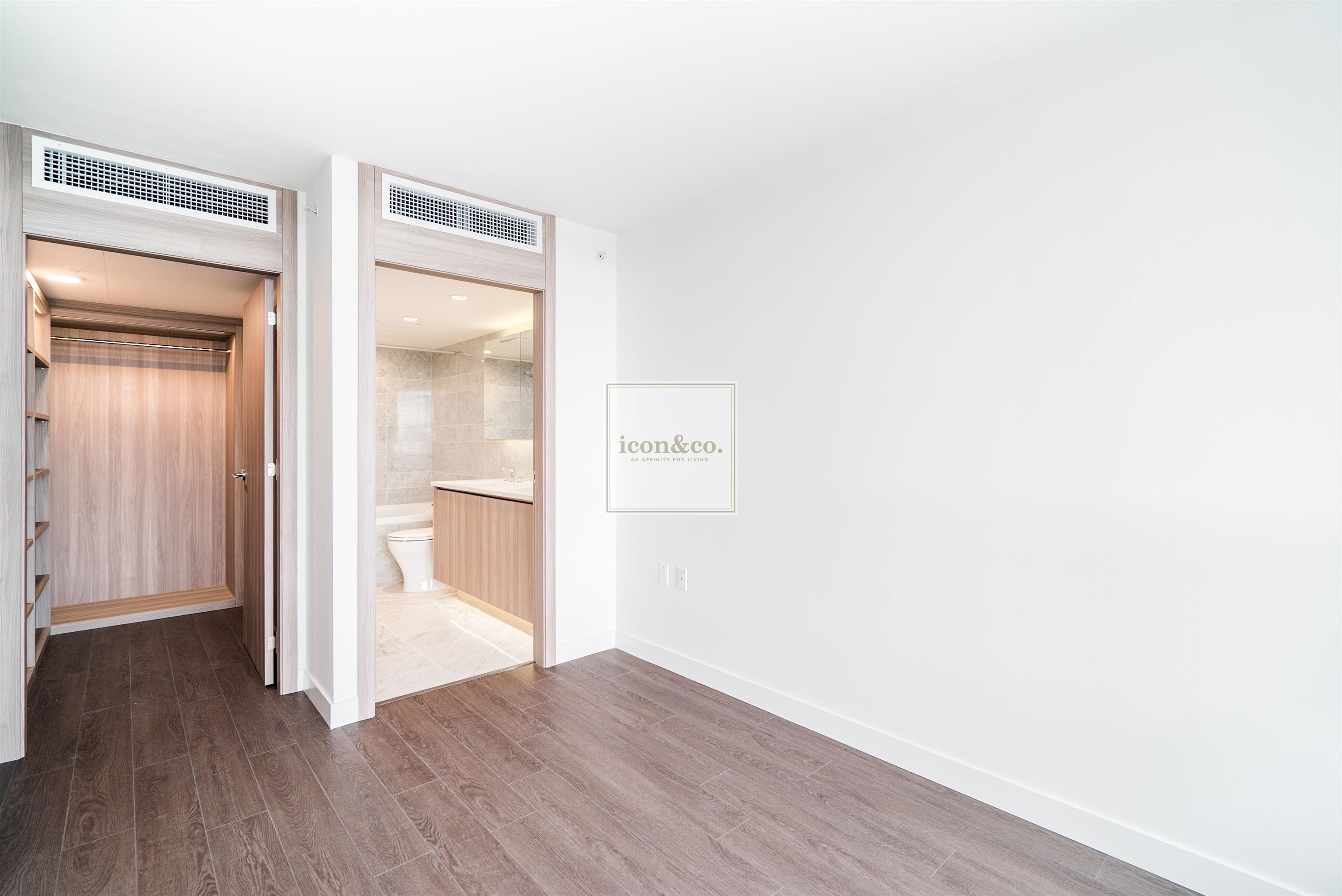 3XXX 455 Marine Drive - MLS&reg; # R3151728