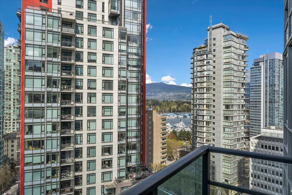 1707 1189 Melville Street - MLS&reg; # R3152262