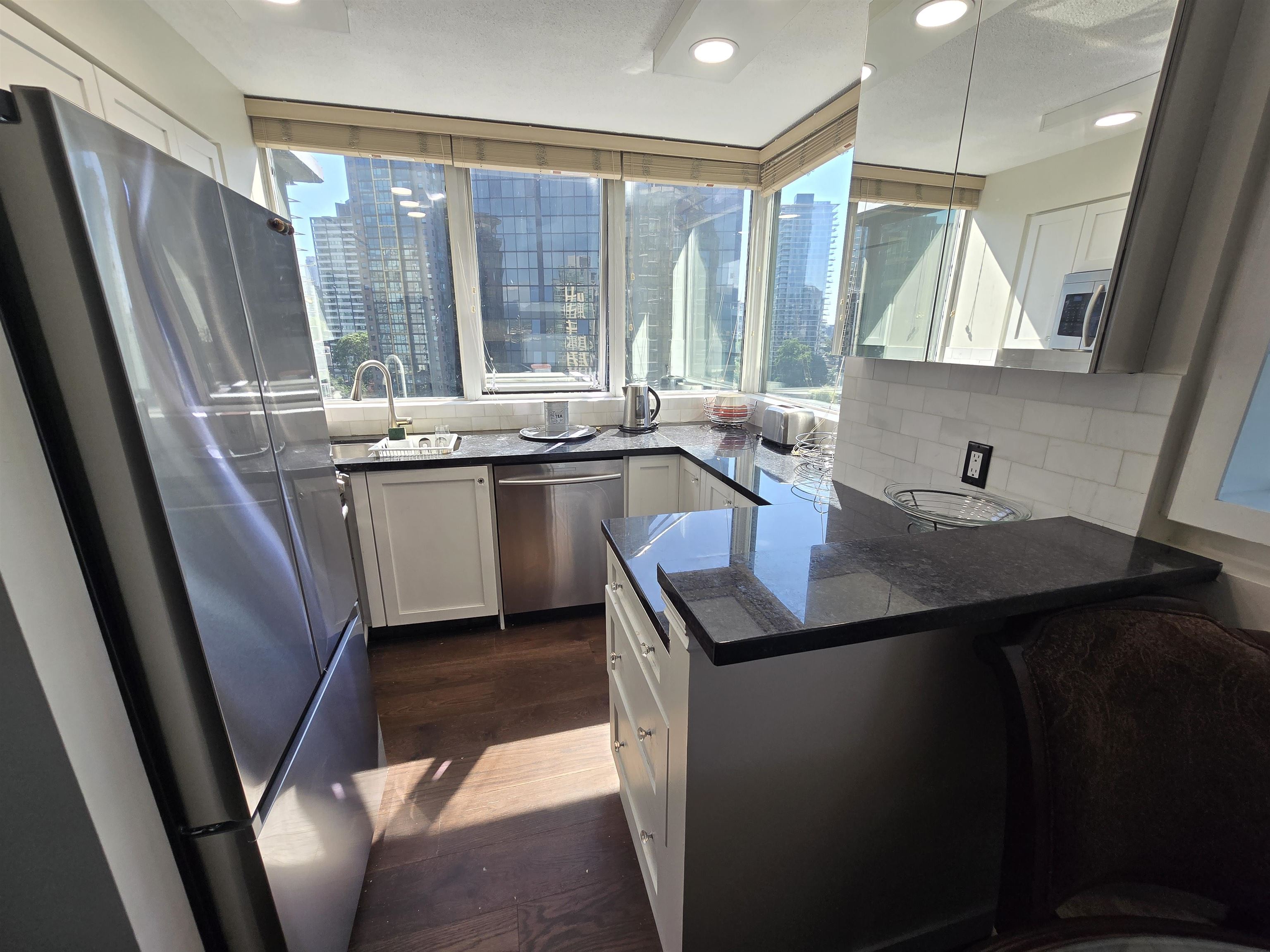 1705 588 Broughton Street - MLS&reg; # R3153590