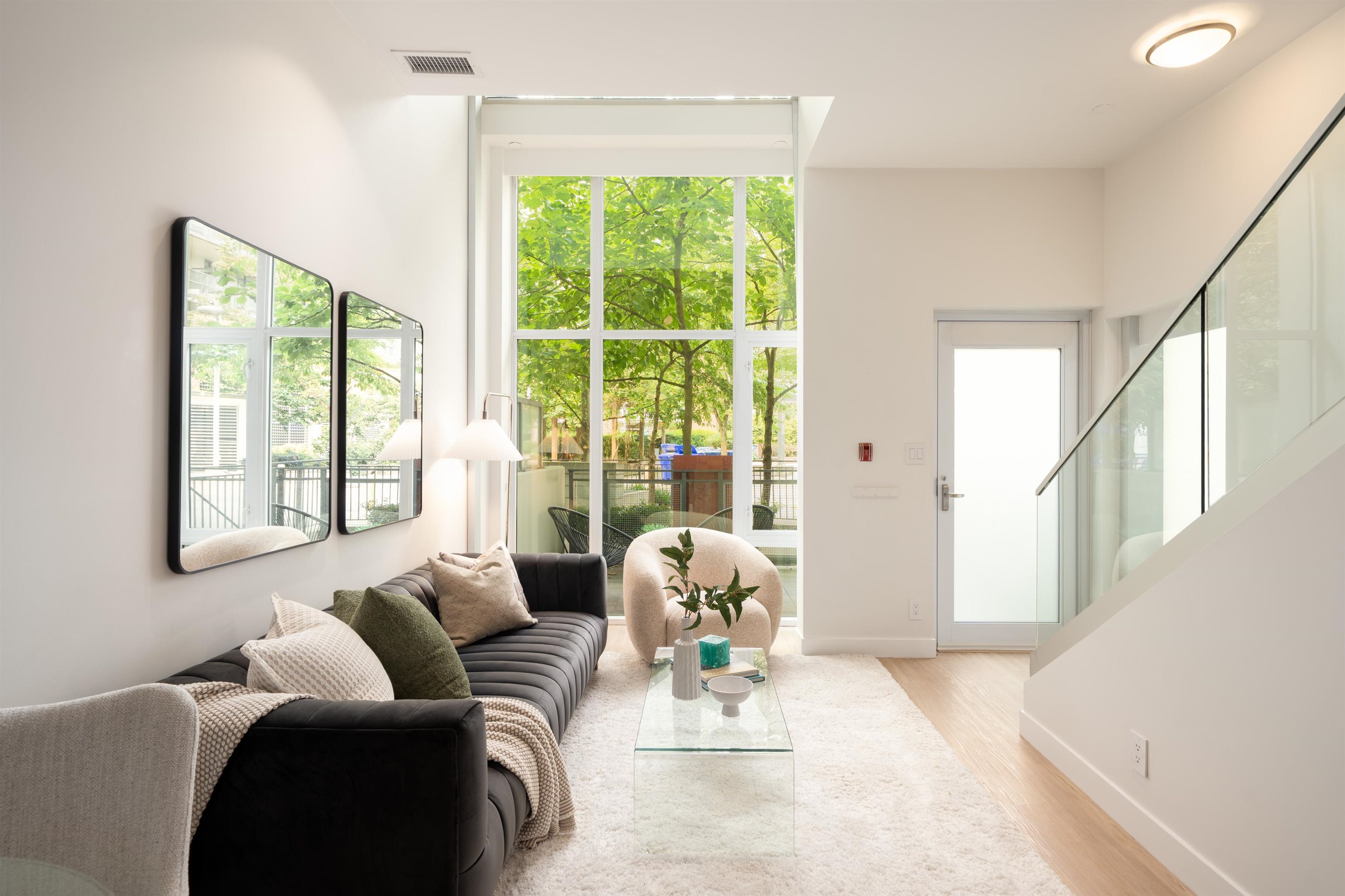  149 1st Avenue - MLS&reg; # R3153628
