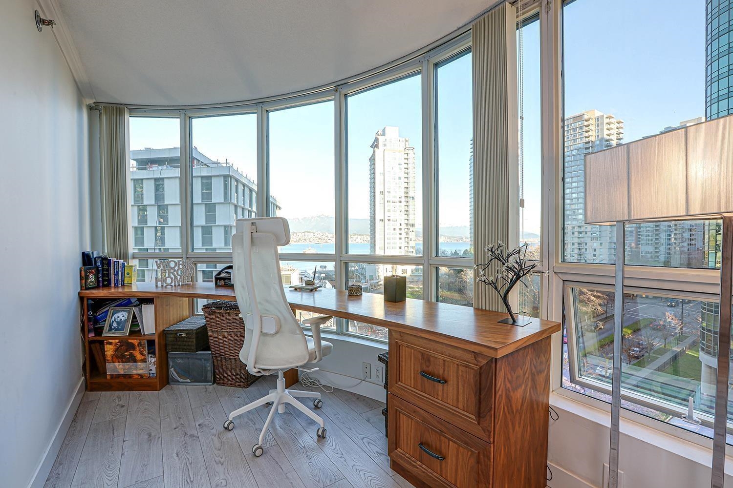 702 588 Broughton Street - MLS&reg; # R3153738