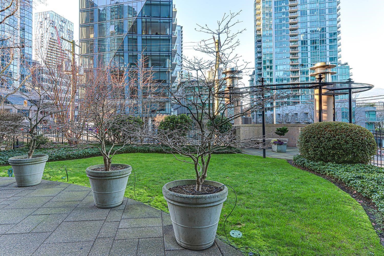 702 588 Broughton Street - MLS&reg; # R3153738