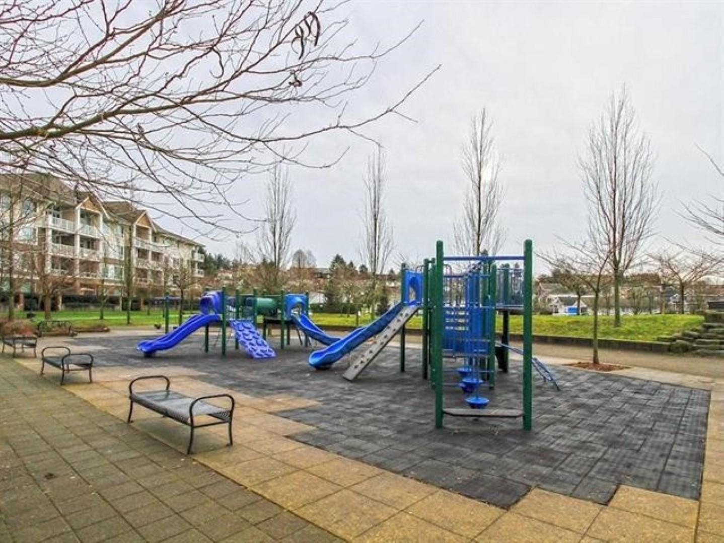 21F 3663 Crowley Drive - MLS&reg; # R3153978