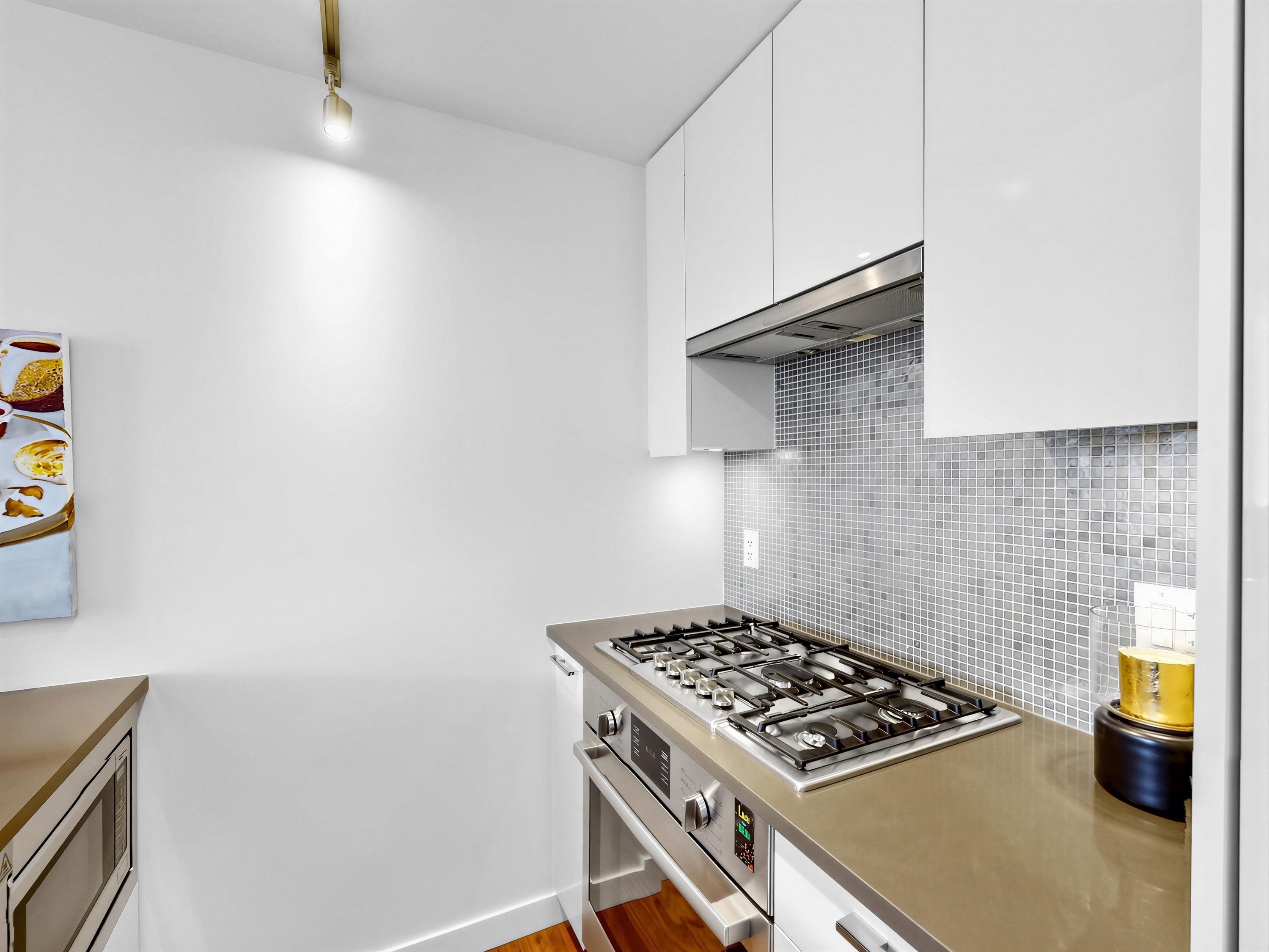 402 4189 Cambie Street - MLS&reg; # R3154332