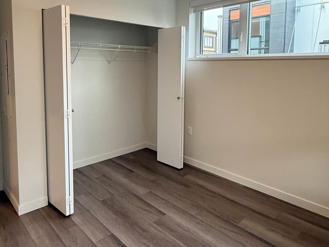 204 3588 Hull Street - MLS&reg; # R3154423