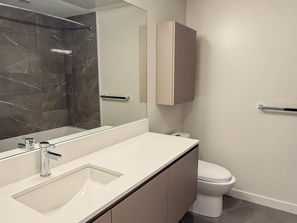 204 3588 Hull Street - MLS&reg; # R3154423