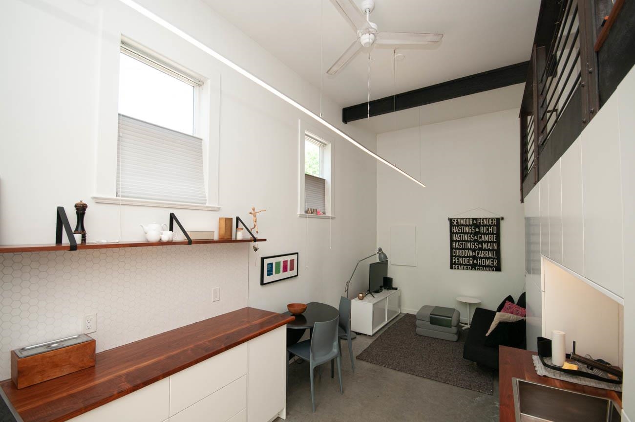   Coach House - 563 Union Street  - MLS&reg; # R3154440