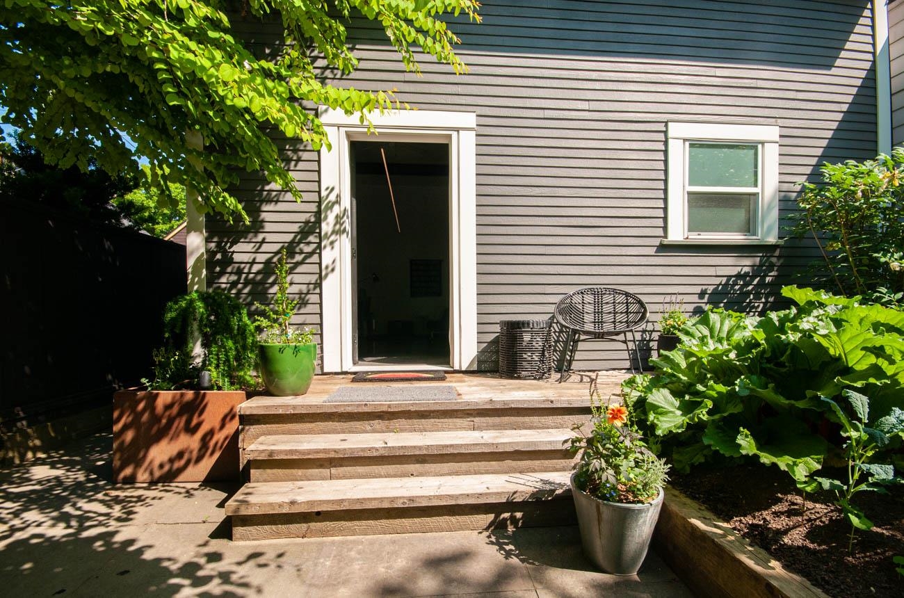   Coach House - 563 Union Street  - MLS&reg; # R3154440