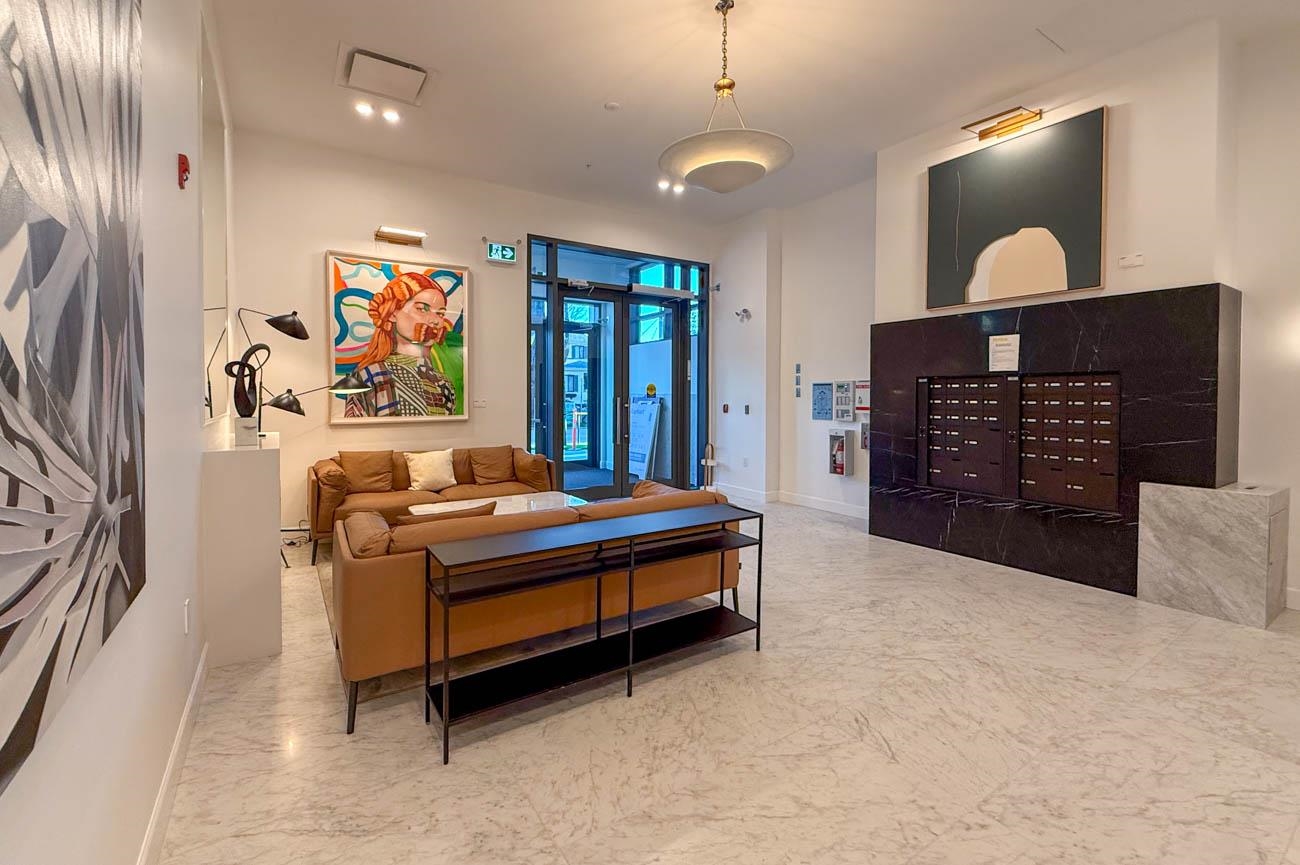 407 3668 10th  - MLS&reg; # R3154456