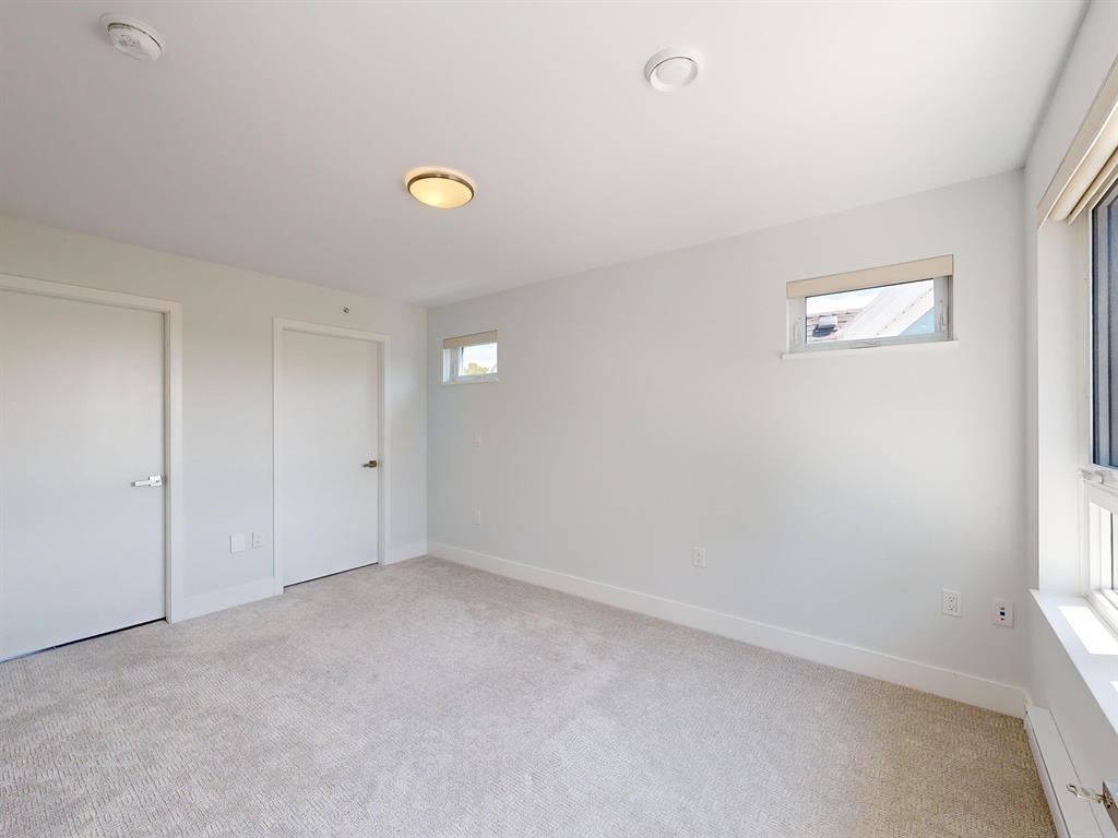  2731 Duke St  - MLS&reg; # R3154915