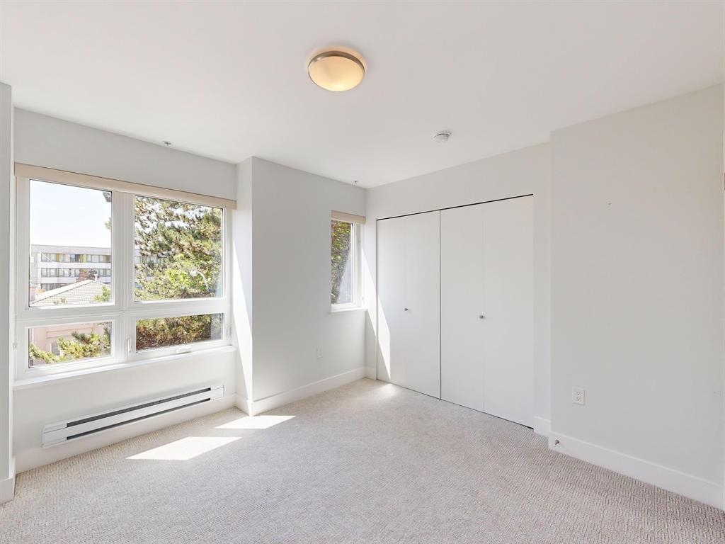  2731 Duke St  - MLS&reg; # R3154915