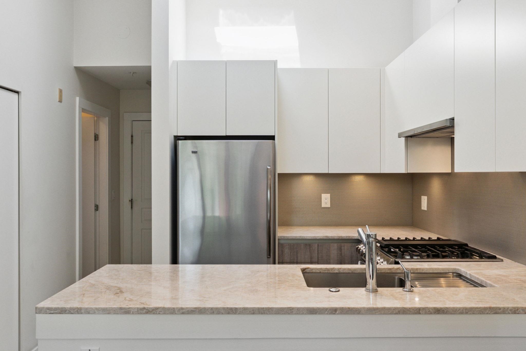 411 2181 10th Avenue - MLS&reg; # R3155073