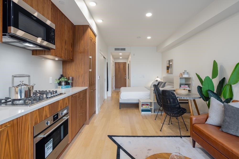 410 2550 Garden Drive - MLS&reg; # R3155664