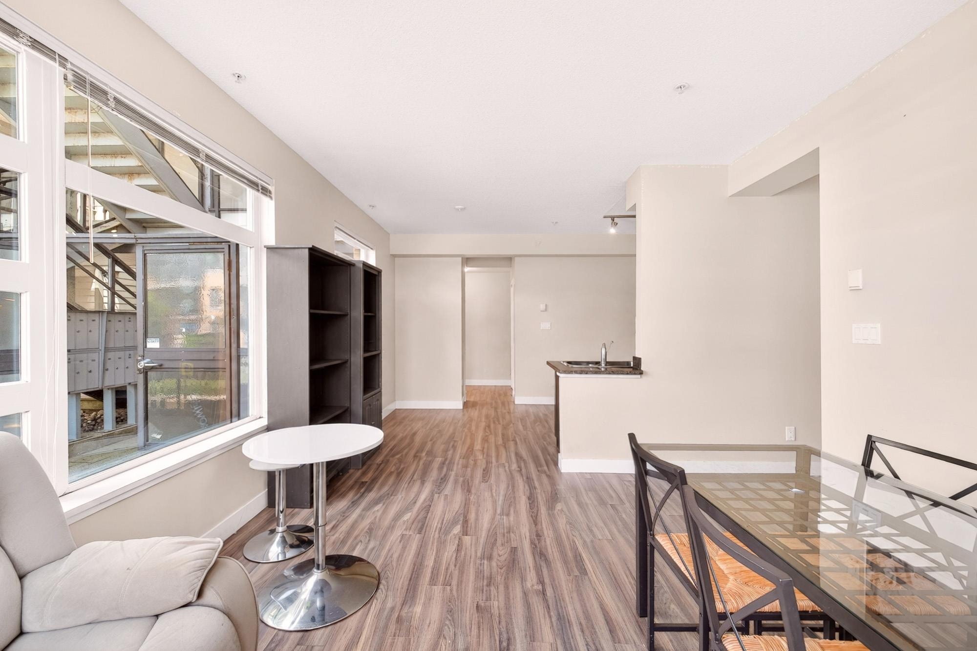 1xx 5692 Kings Road - MLS&reg; # R3155756