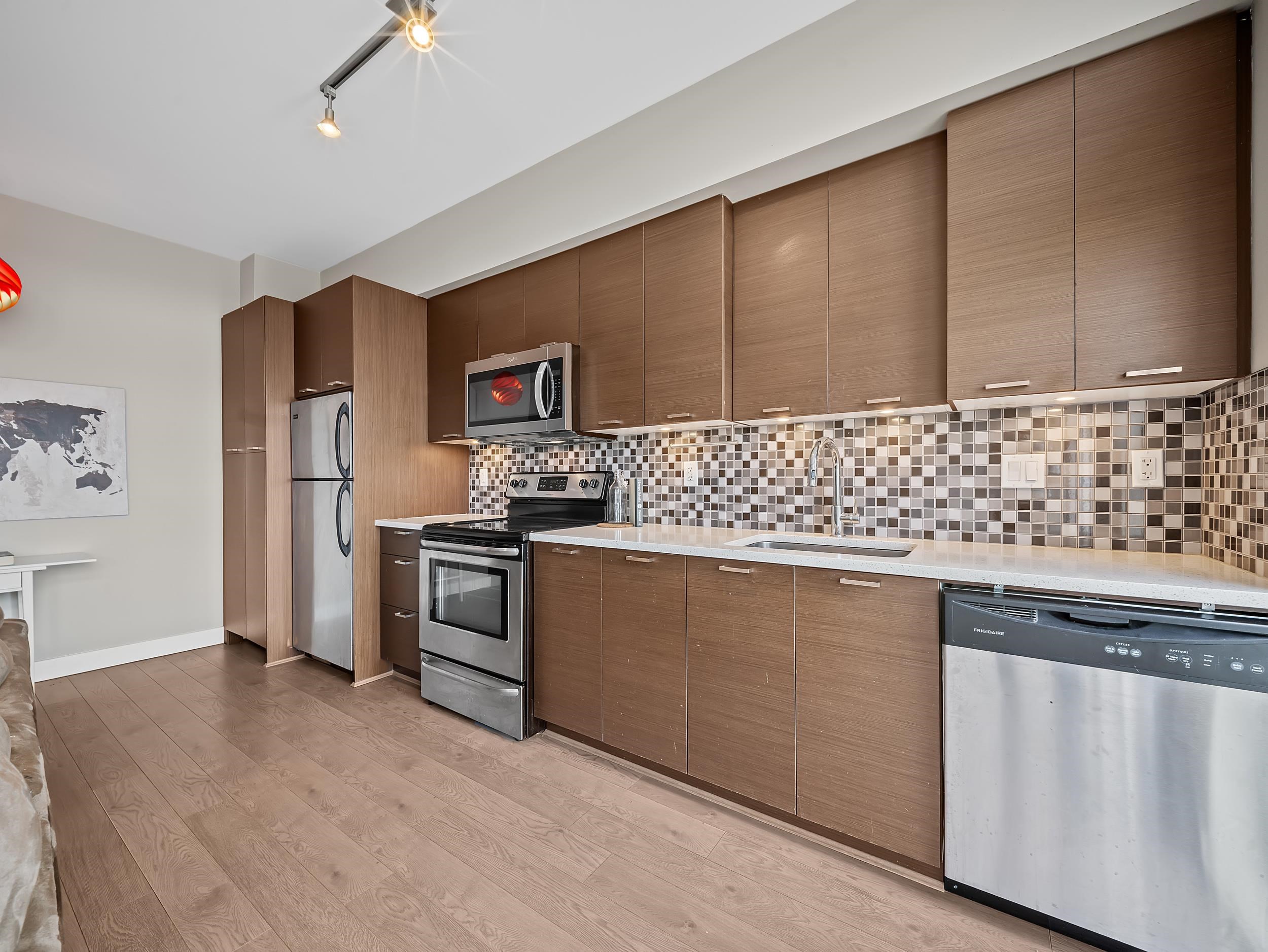 301 4372 Fraser Street - MLS&reg; # R3155954