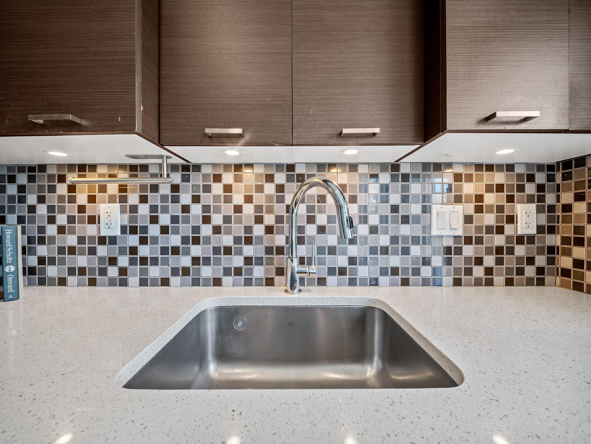 301 4372 Fraser Street - MLS&reg; # R3155954