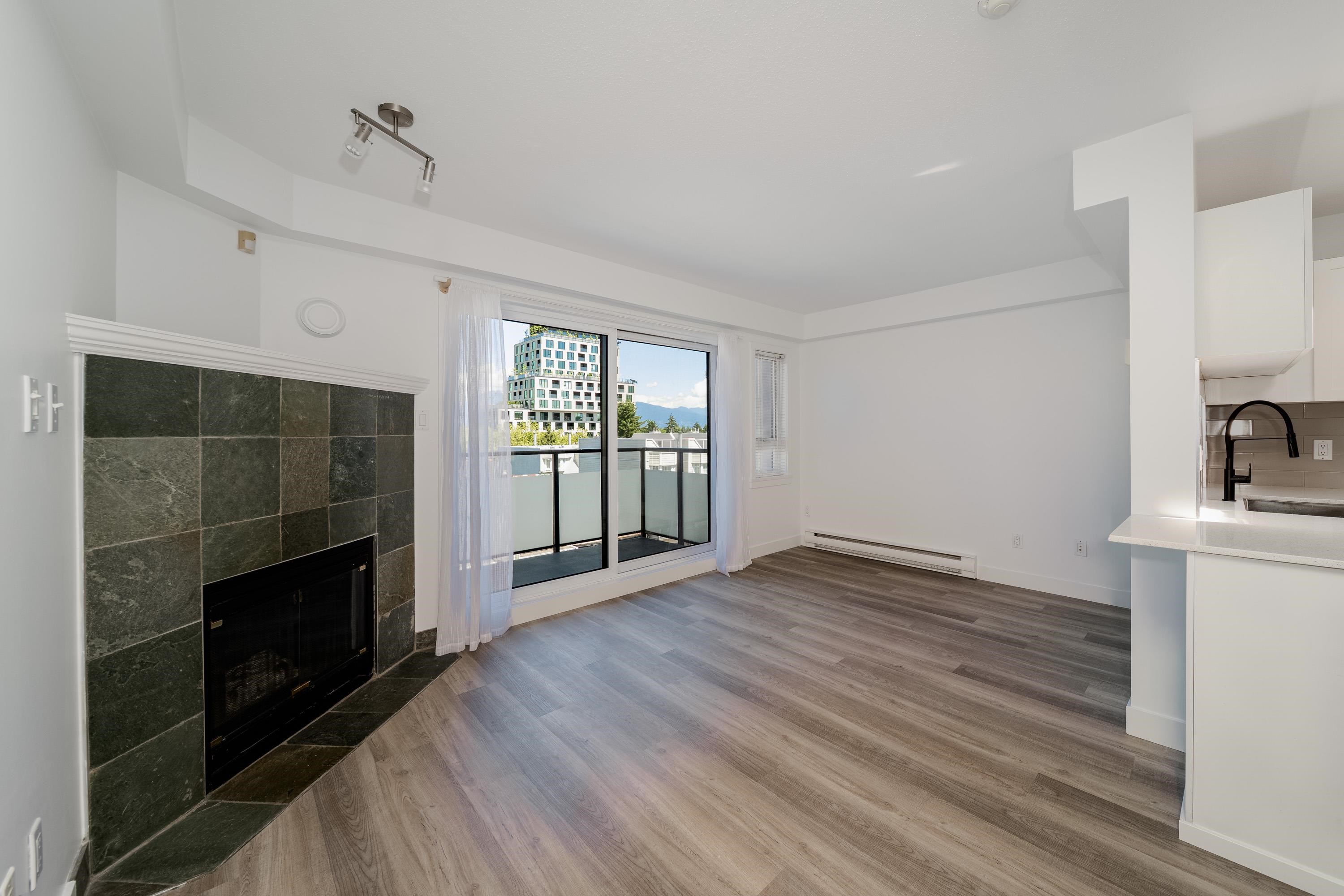 302 3788 10th Avenue - MLS&reg; # R3156426