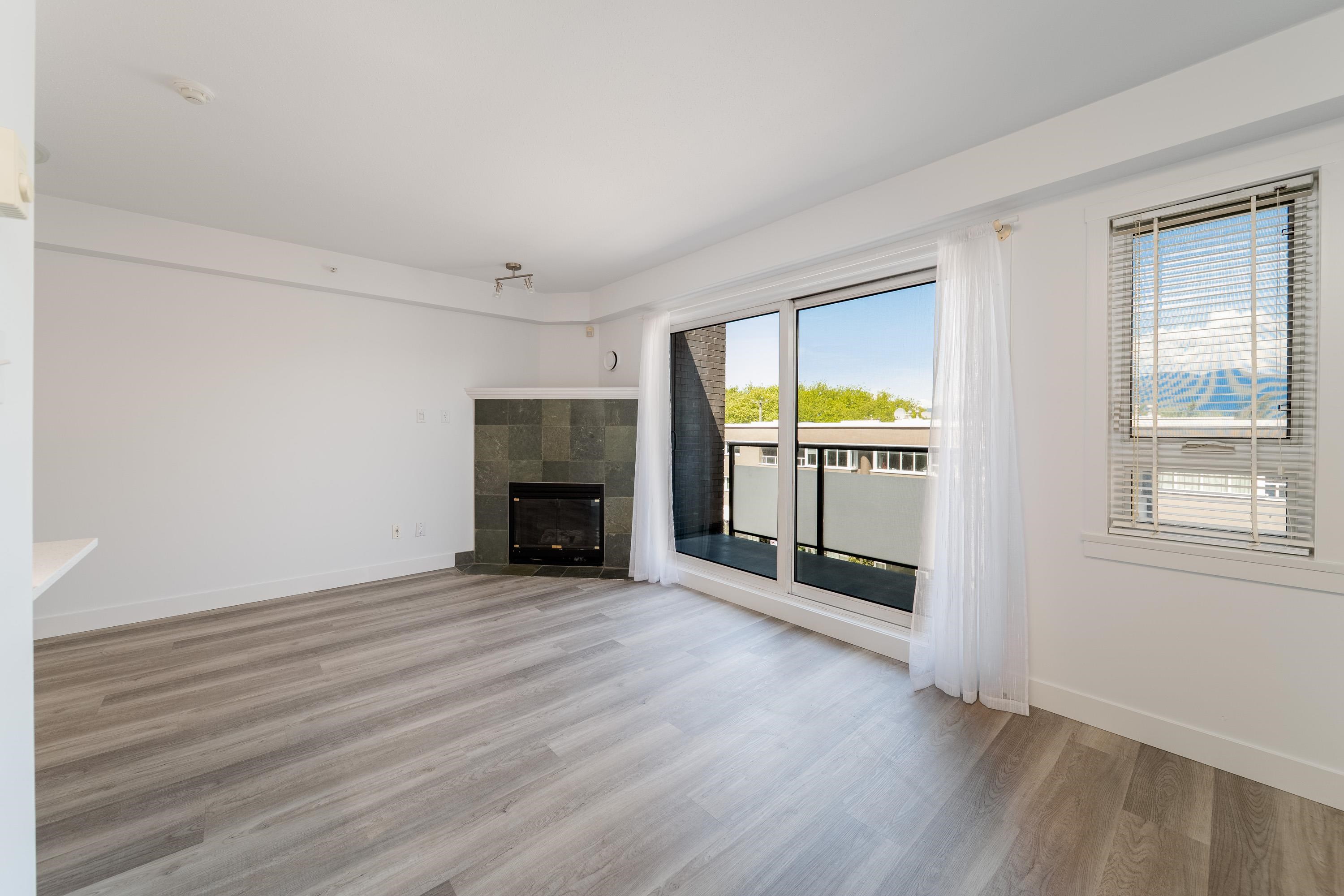 302 3788 10th Avenue - MLS&reg; # R3156426