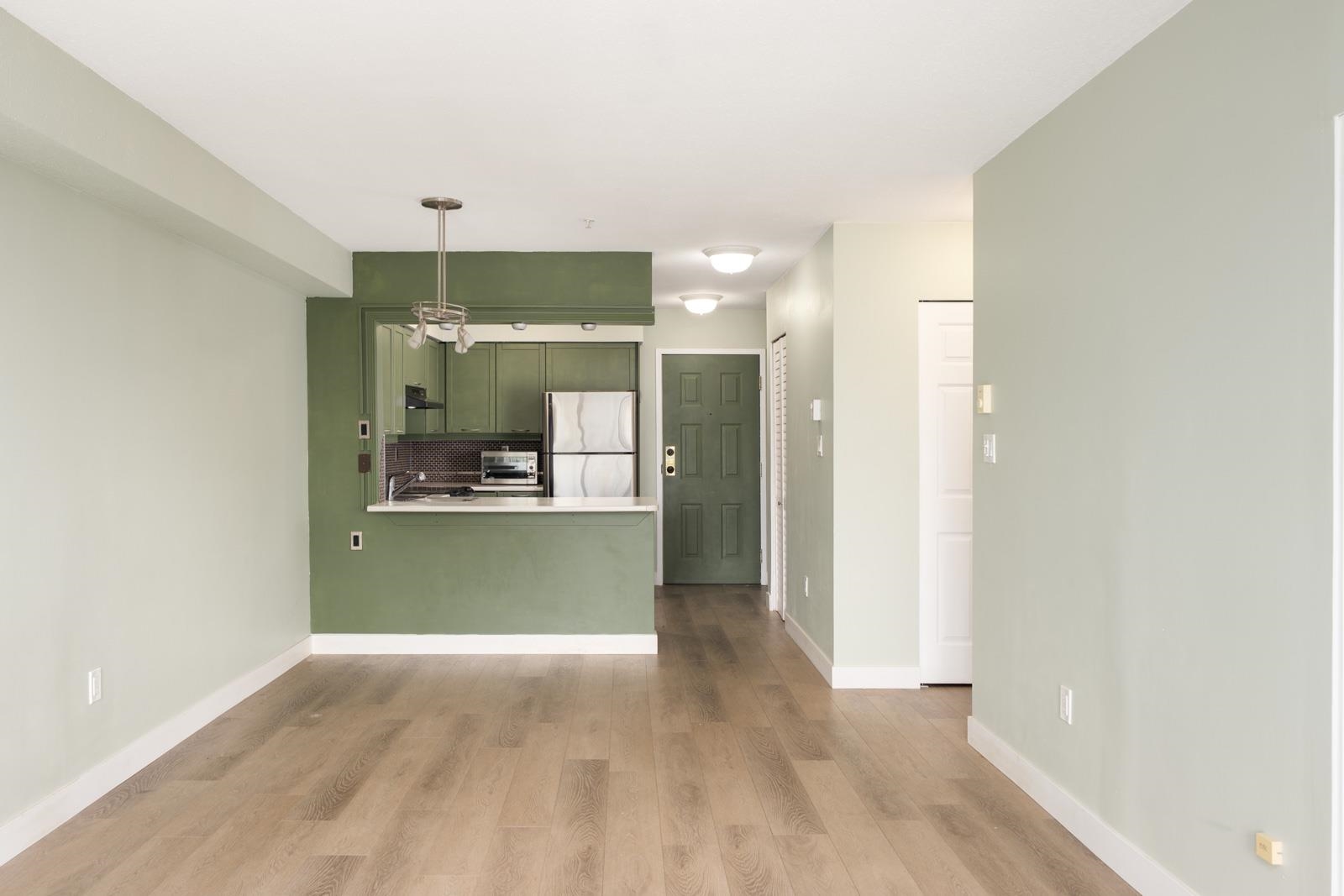  1099 Broadway  - MLS&reg; # R3156623