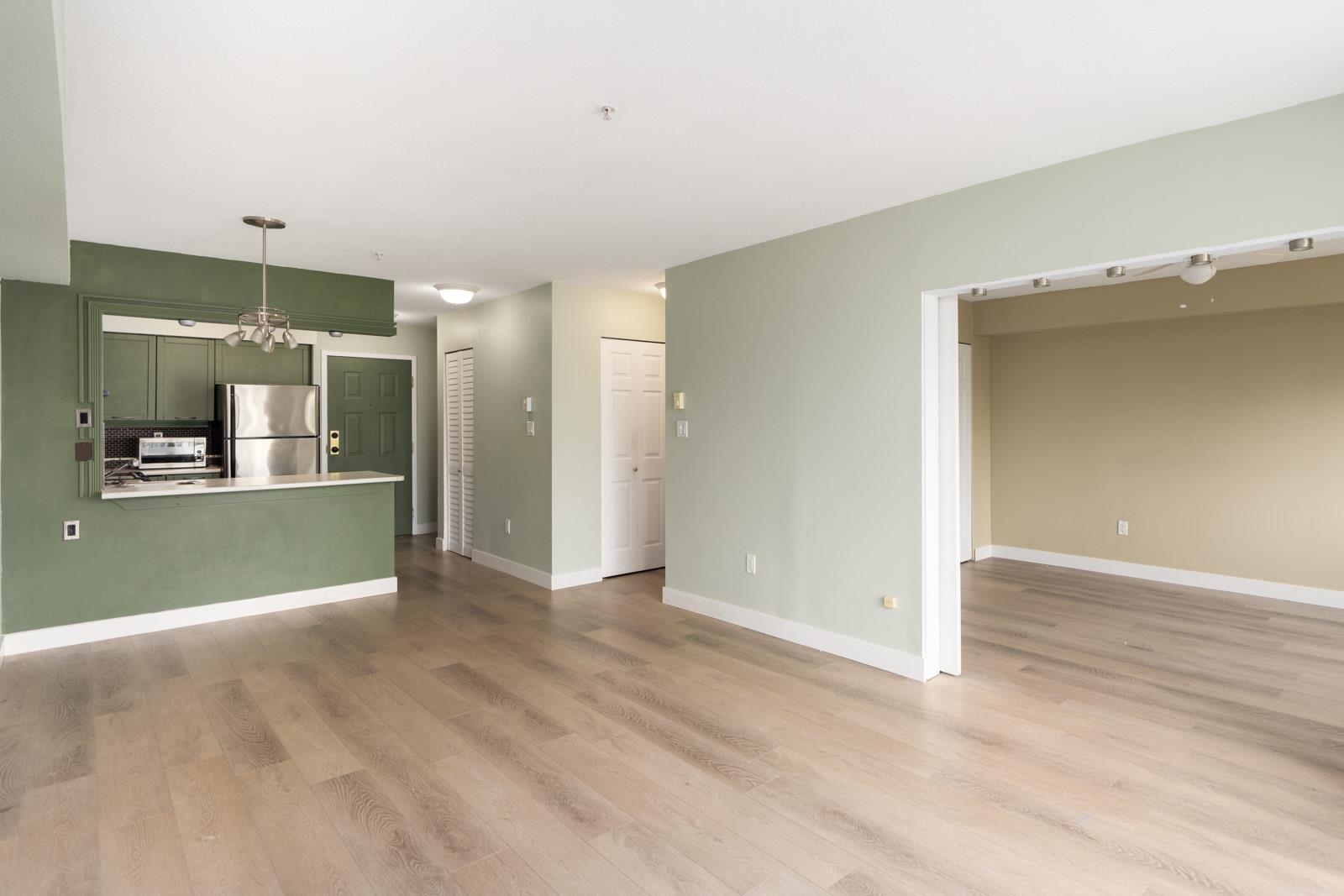  1099 Broadway  - MLS&reg; # R3156623