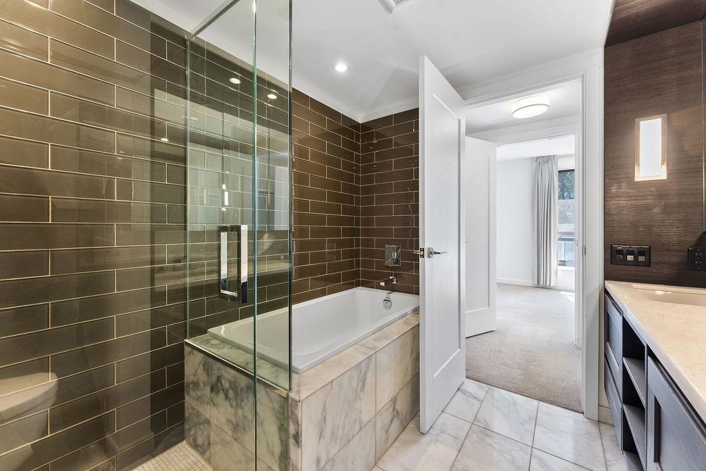 309 3355 Binning Road - MLS&reg; # R3156632